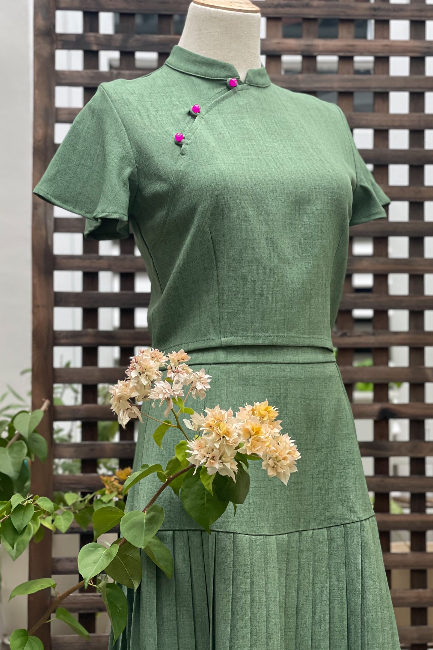 PINGYANG TOP IN MOSS GREEN