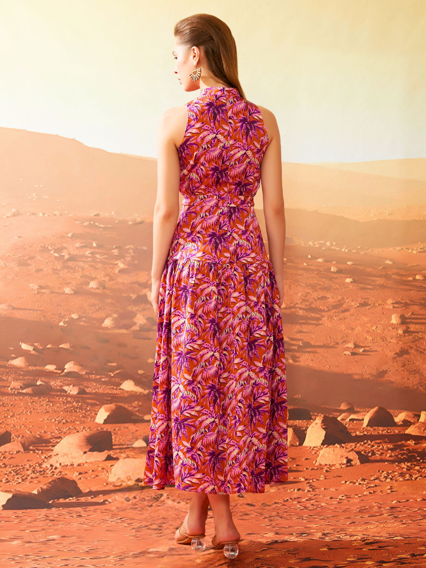 YUN IN SAHARAN SUNRISE
