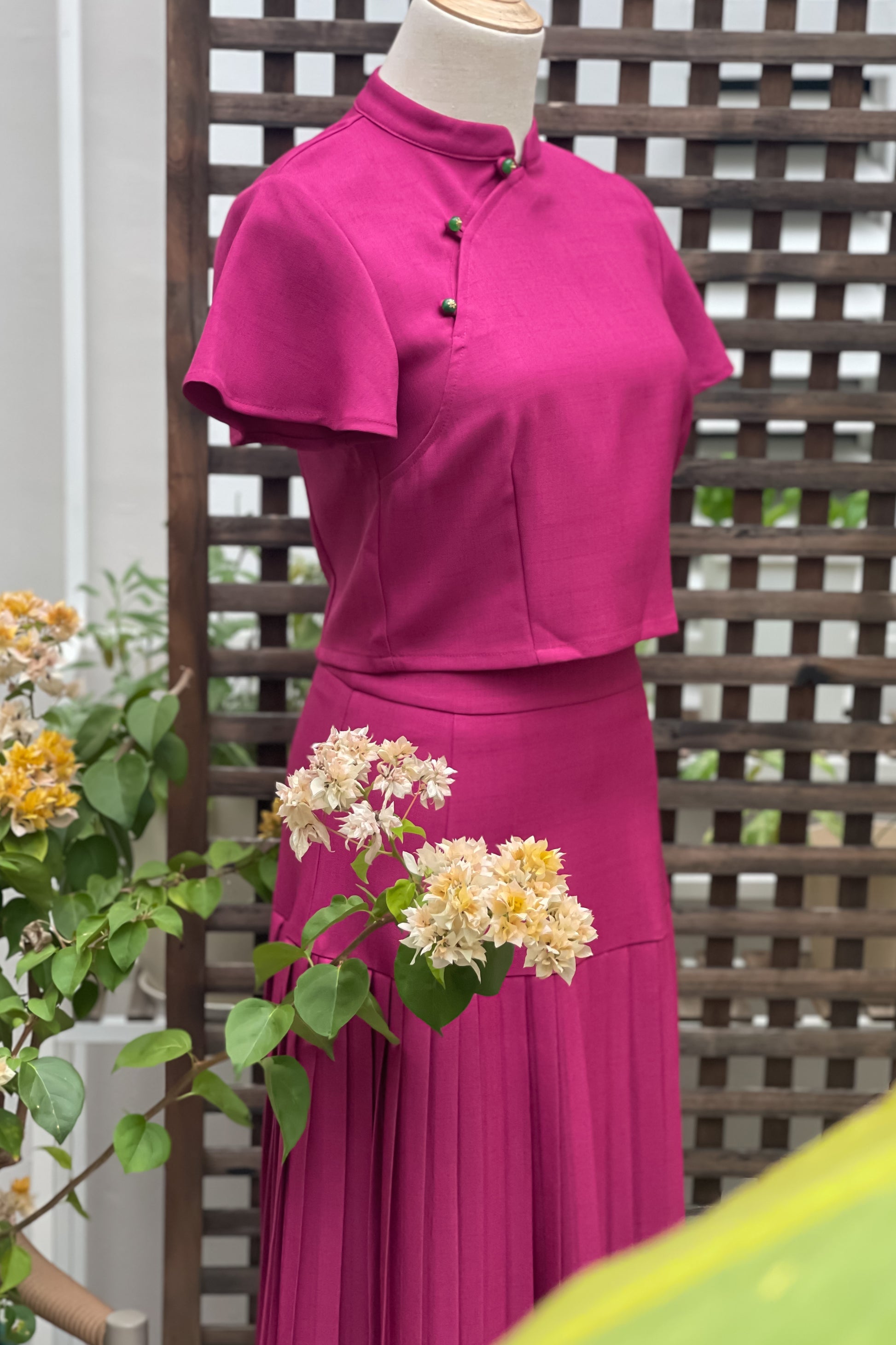 PLISSER SKIRT IN ROUGE