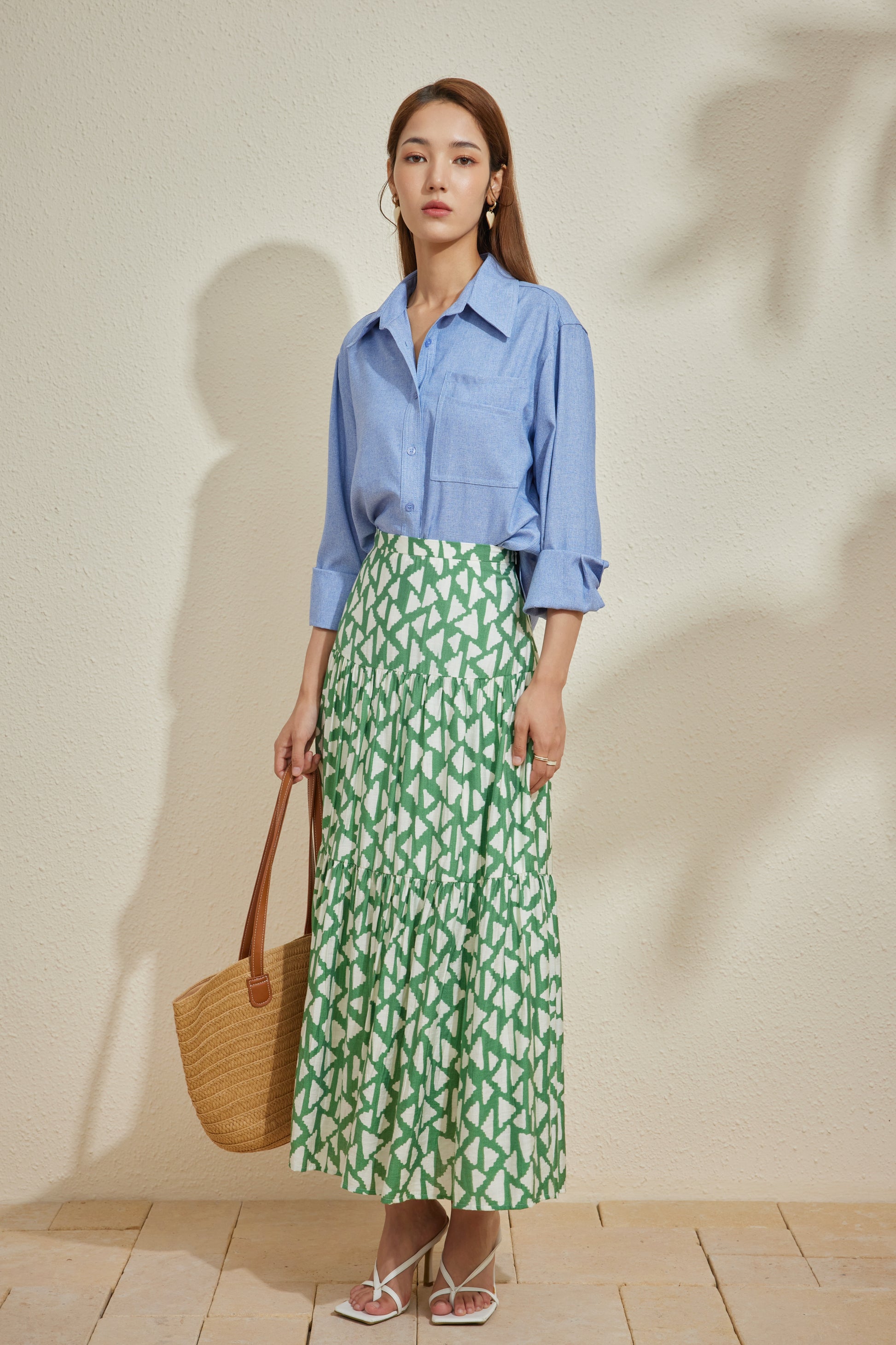 ESCAPE ARTIST SHIRT IN SERENITY