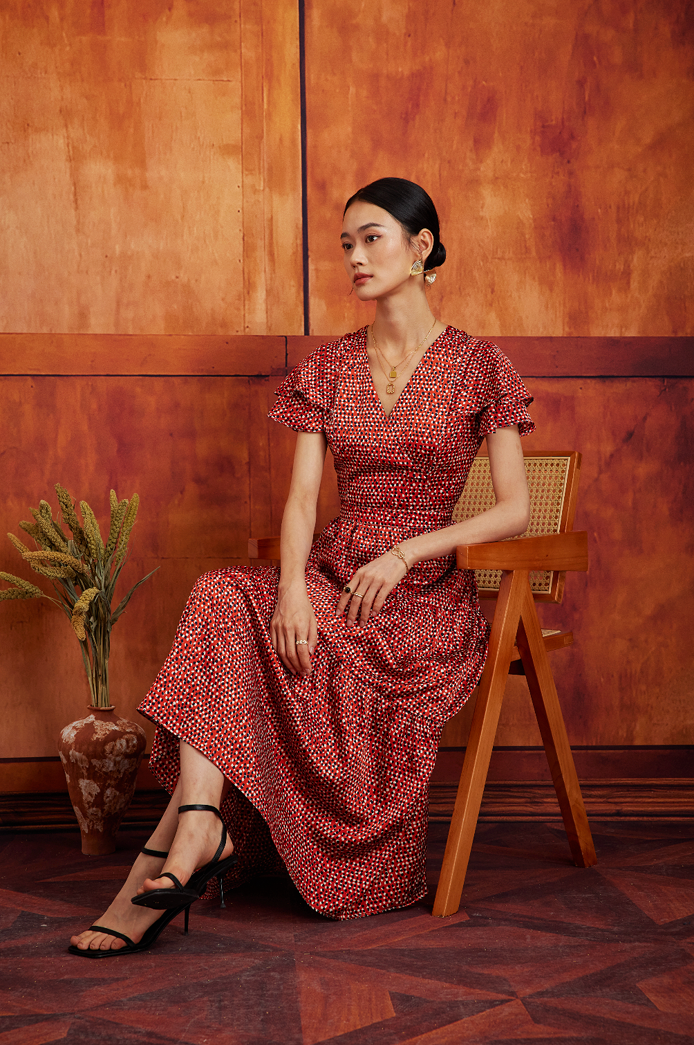 PHOENIX IN SIENNA SAND
