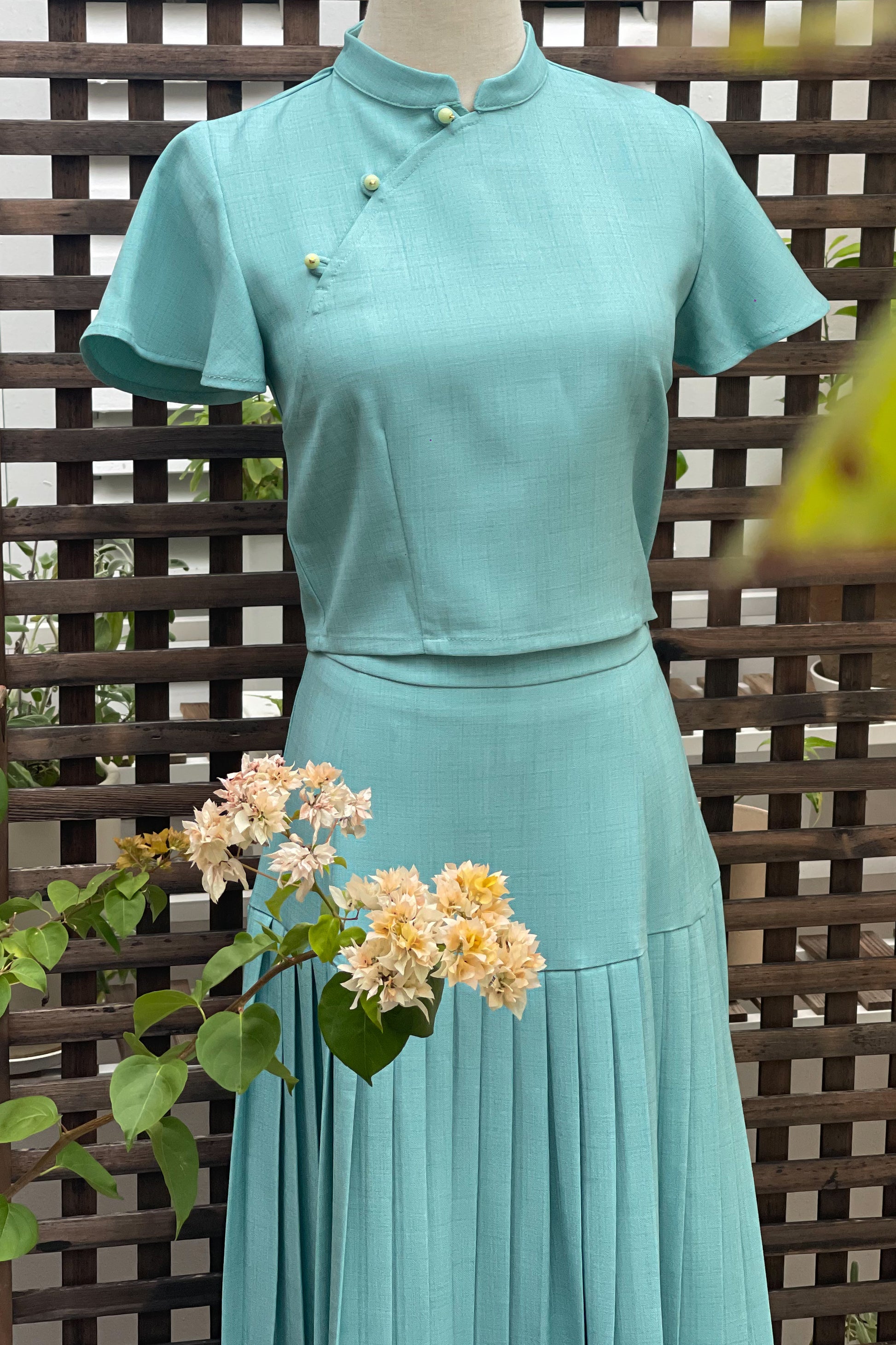 PLISSER SKIRT IN MINT