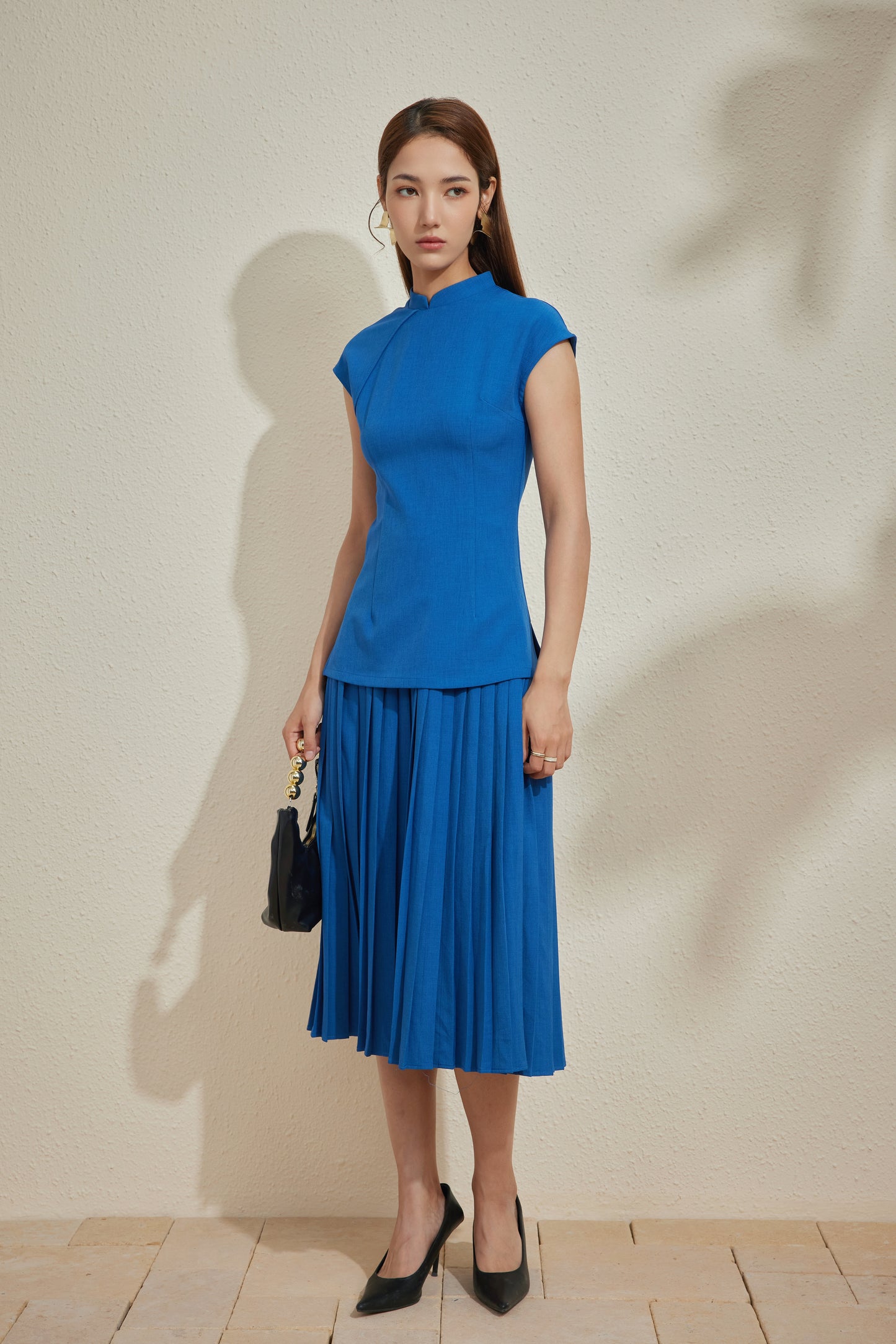 PLISSER SKIRT IN DARK SAPPHIRE