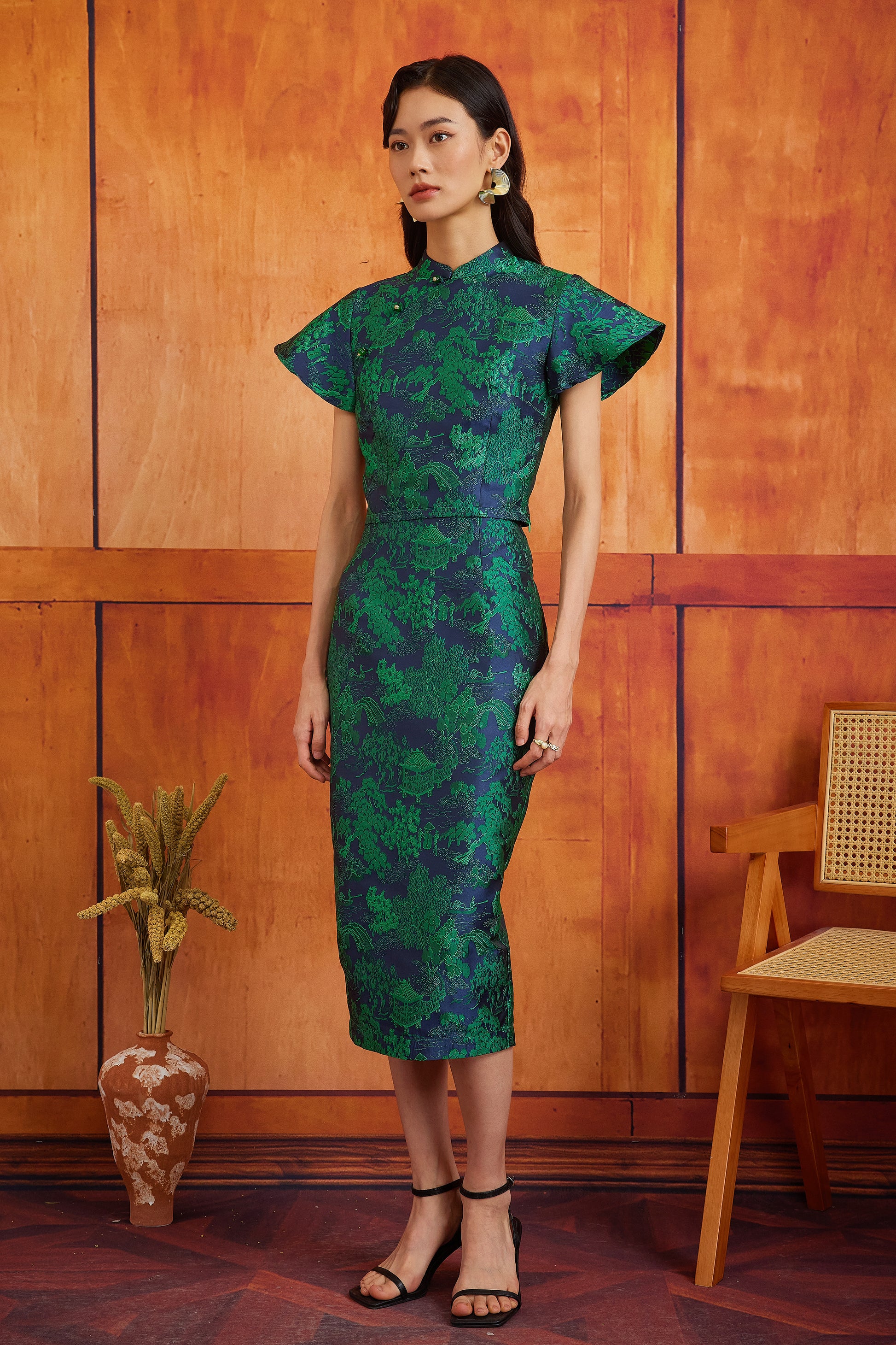 PINGYANG TOP IN INDIGO WILLOW
