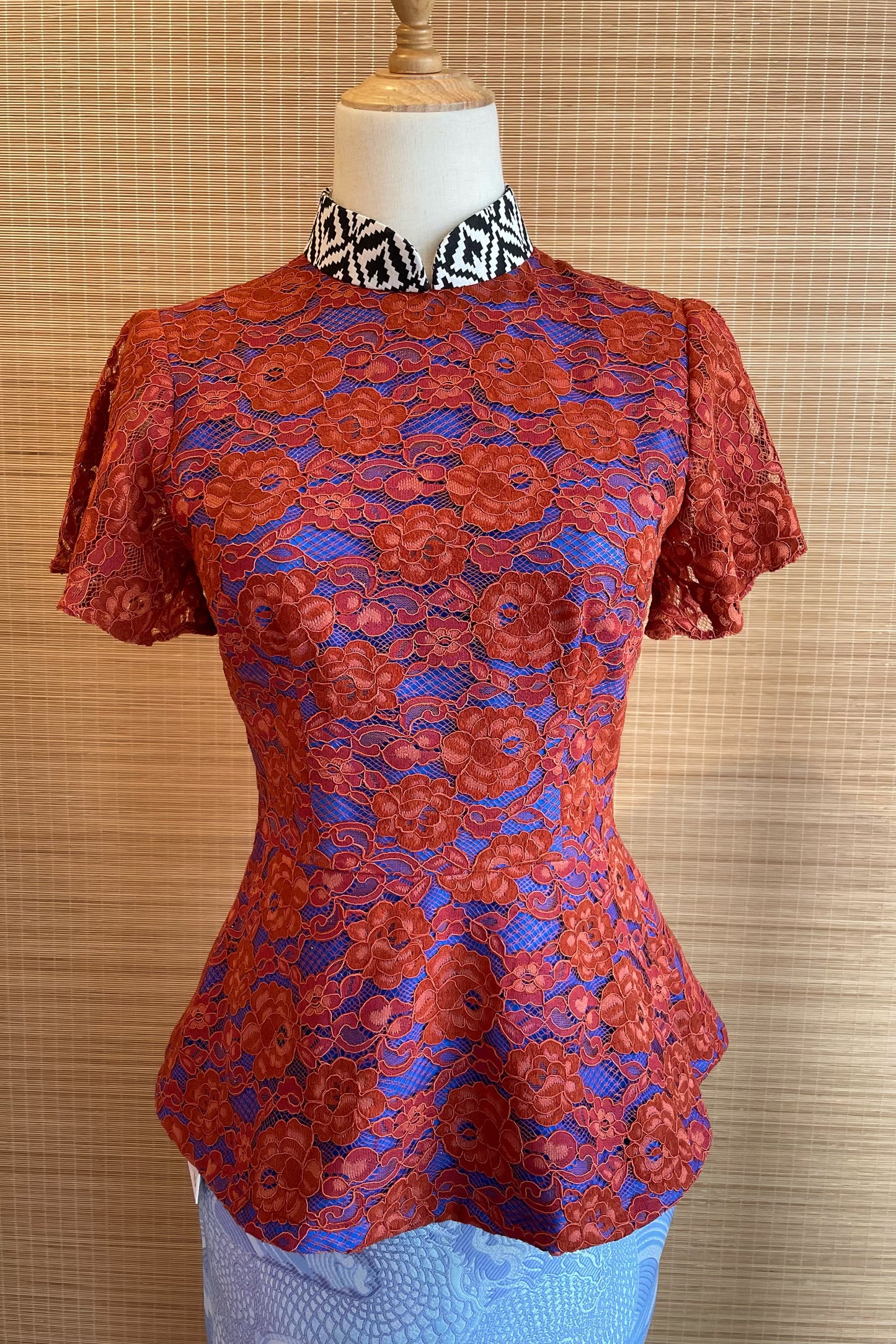 PRE-ORDER: LACE TOP IN ROTHKO