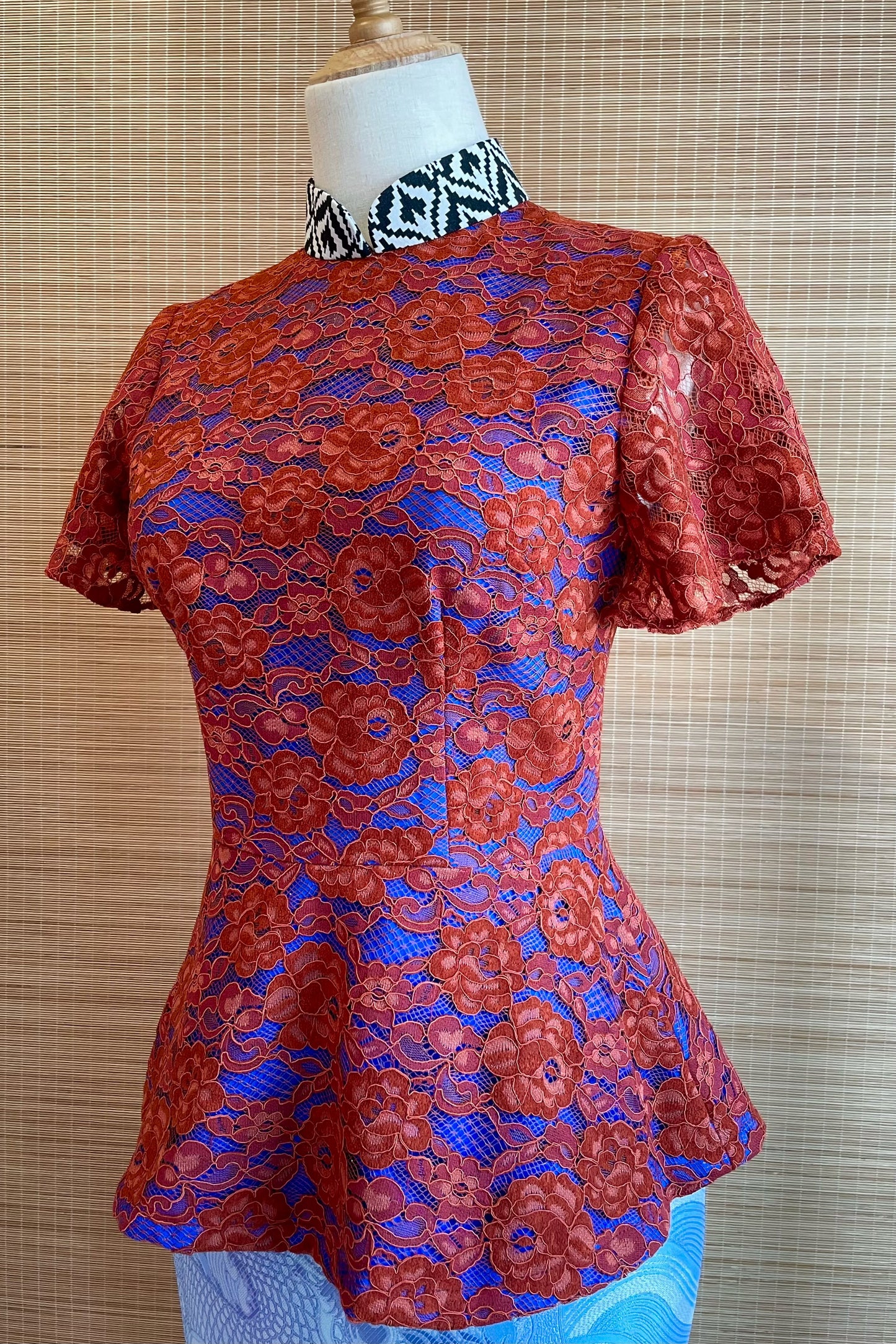 PRE-ORDER: LACE TOP IN ROTHKO