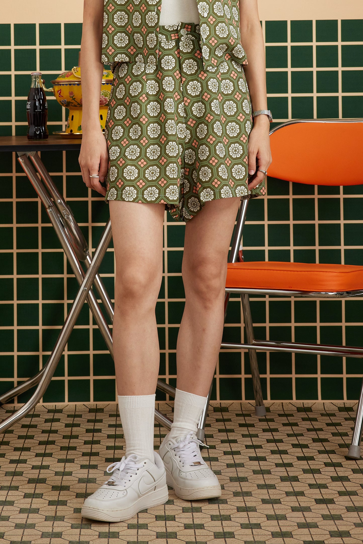 TAILORED SHORTS IN CENDOL