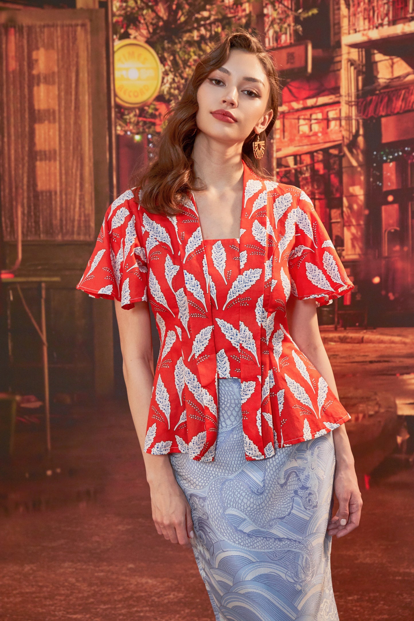 KEBAYA TOP IN SAMBAL