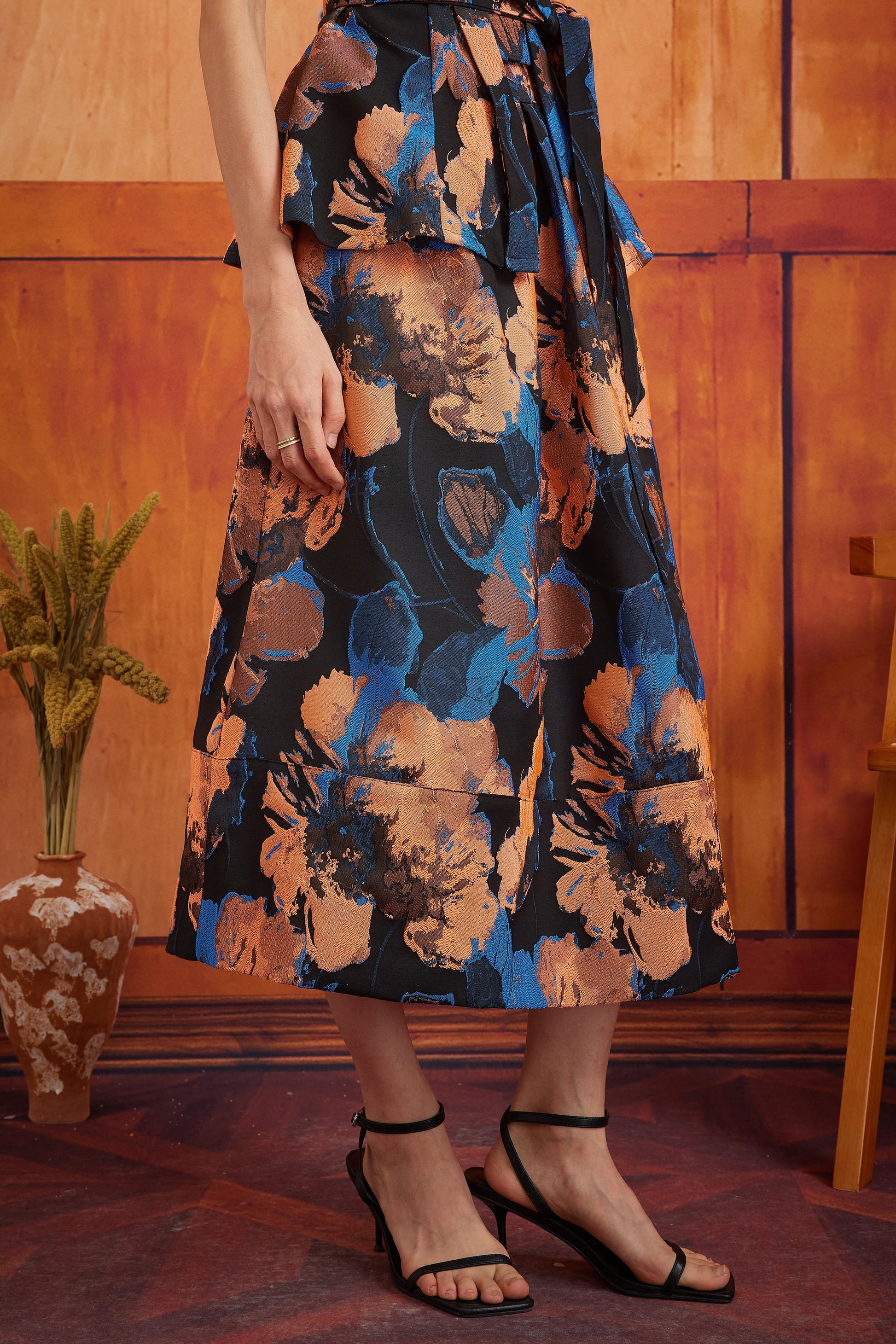 HANA SKIRT IN BUNGA TEMBAGA