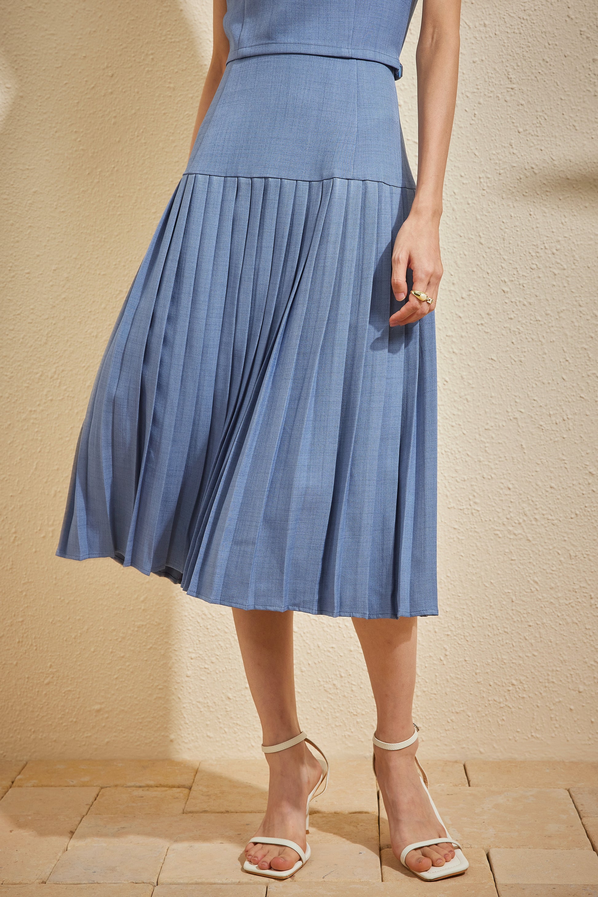 PLISSER SKIRT IN INK STONE