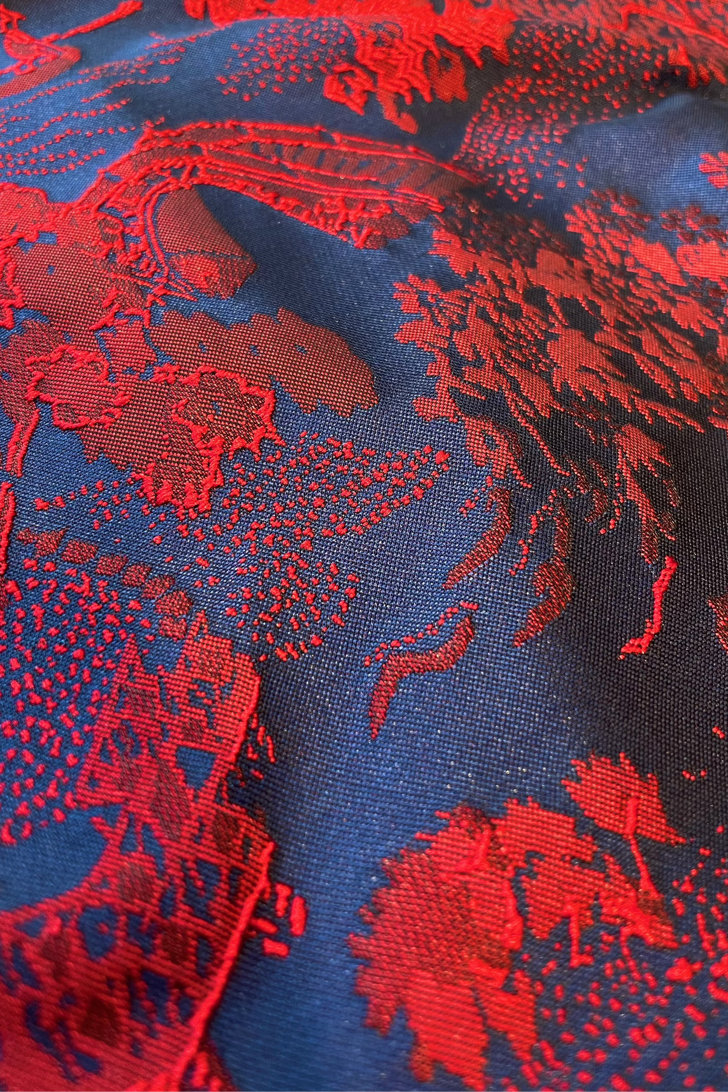 NARI SKIRT IN CRIMSON PAGODA