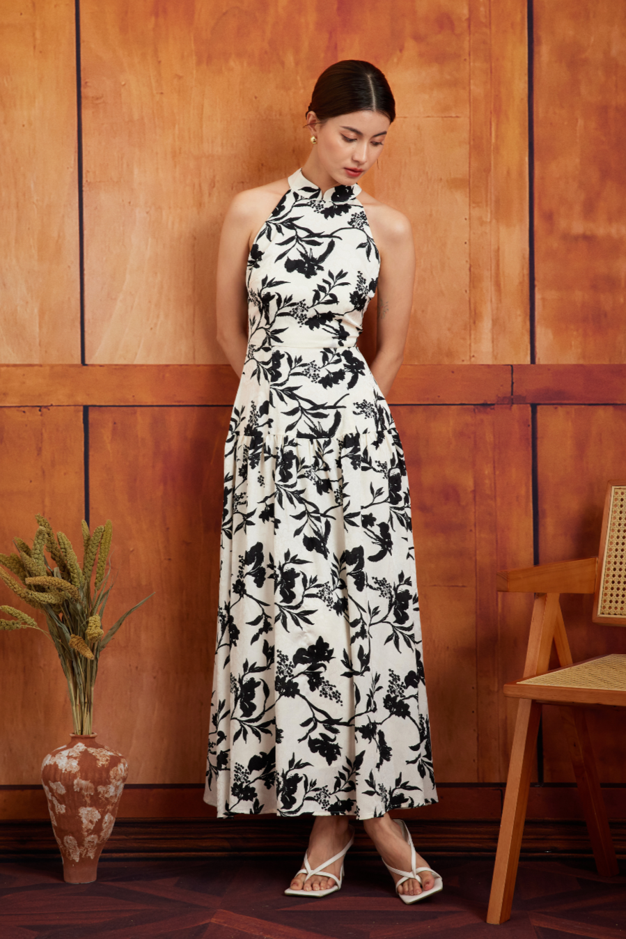 RUYI IN DARK BLOOMS