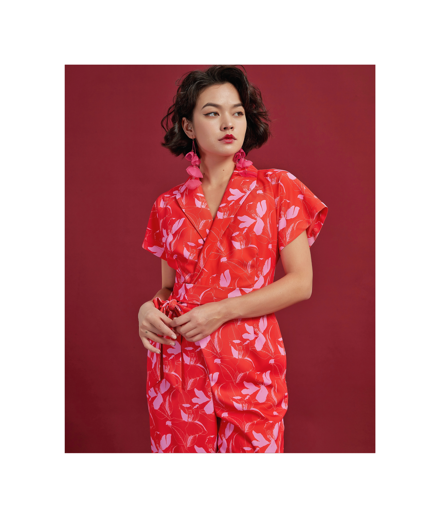 ISOBEL IN CRIMSON BLUME