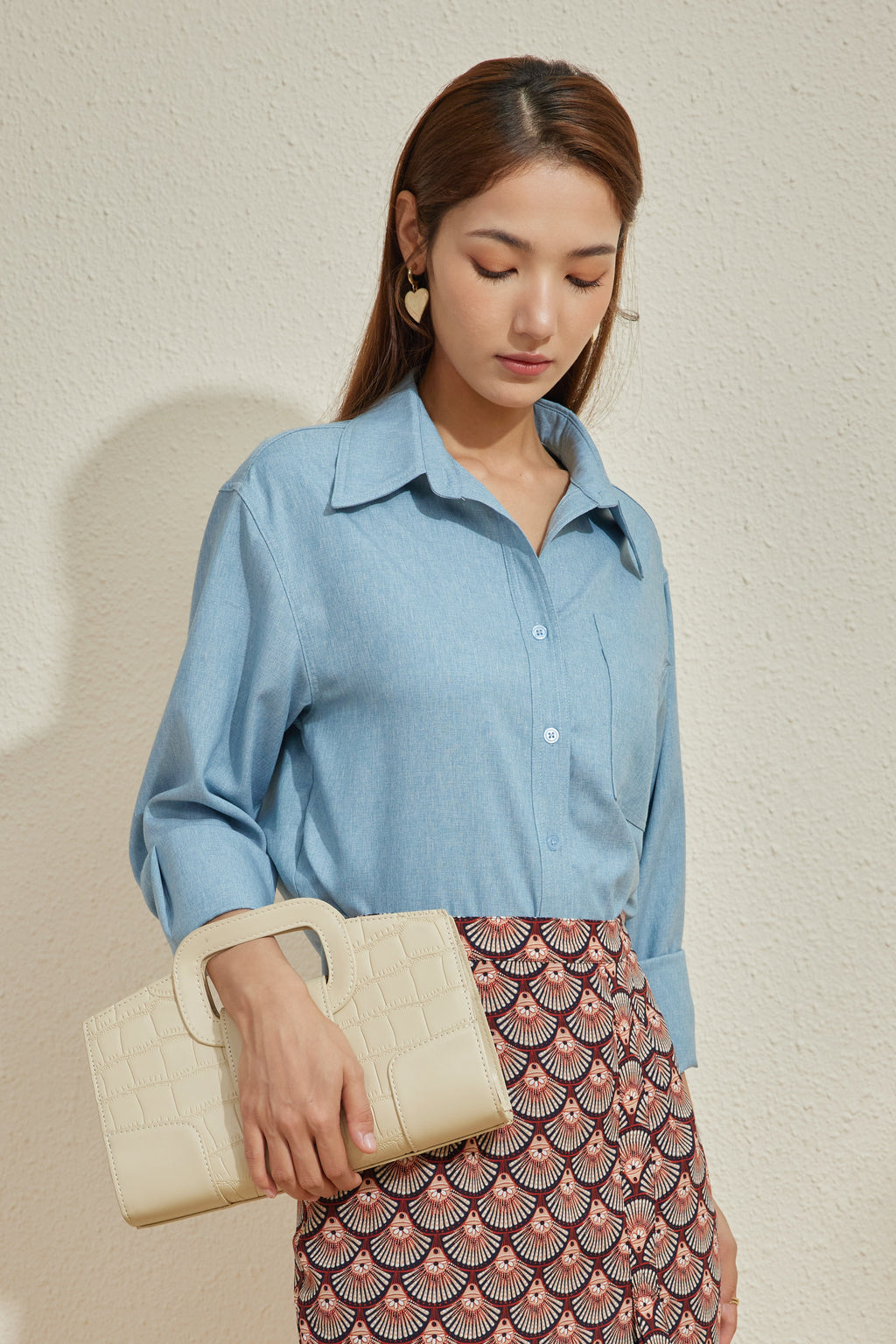 ESCAPE ARTIST SHIRT IN POWDER BLUE