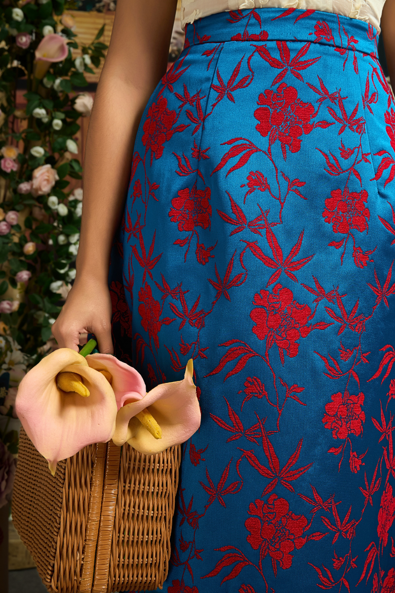 BENI SKIRT IN SAPPHIRE PEONY FIELD