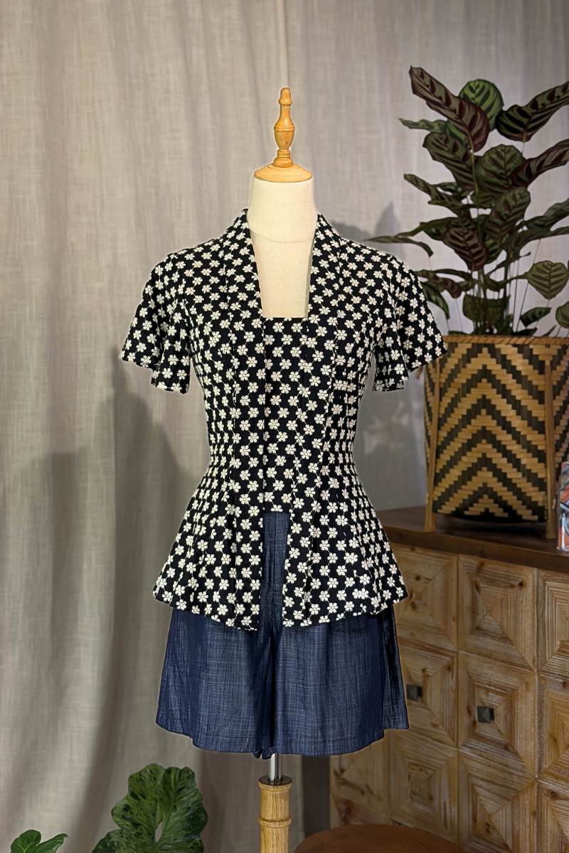 KEBAYA TOP IN SULAM RUMI