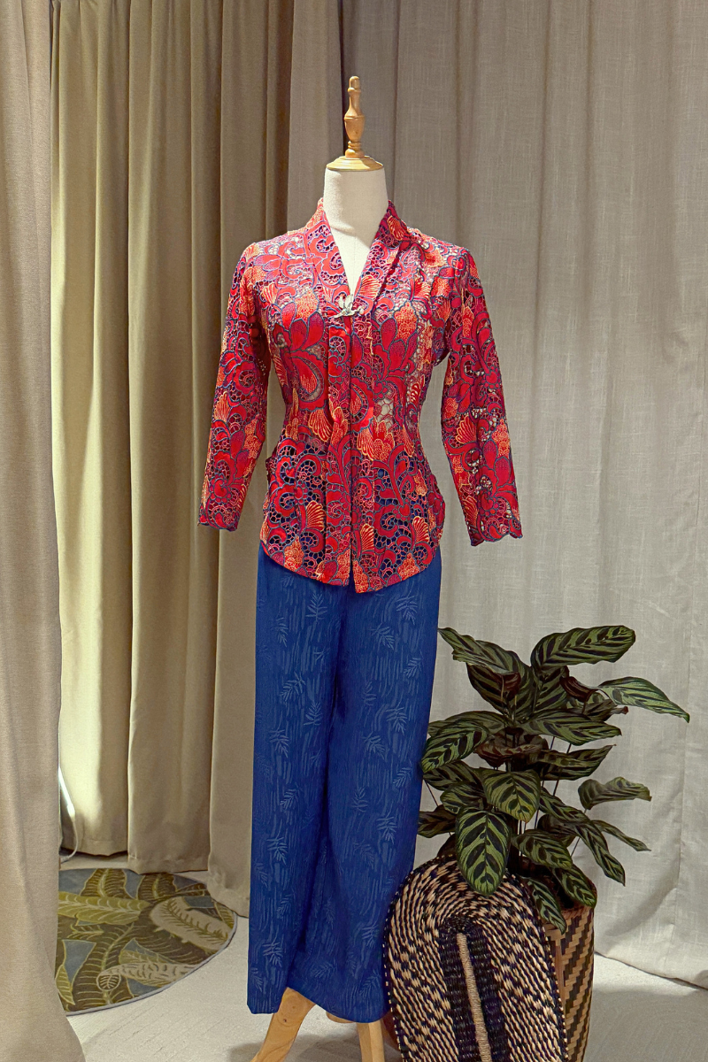 KEBAYA TOP IN PERSIAN PETAL