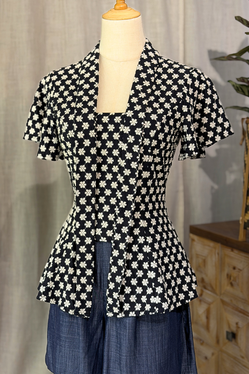 KEBAYA TOP IN SULAM RUMI