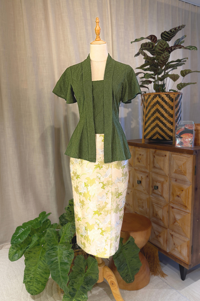 KEBAYA TOP IN RIMBUN OLIVE
