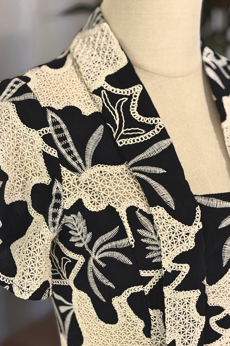 KEBAYA TOP IN SULAM NOIR