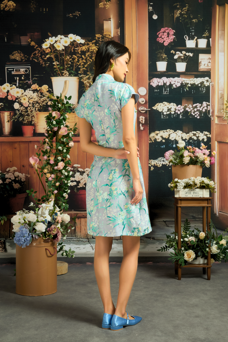 SHAO IN CELADON WHISPER