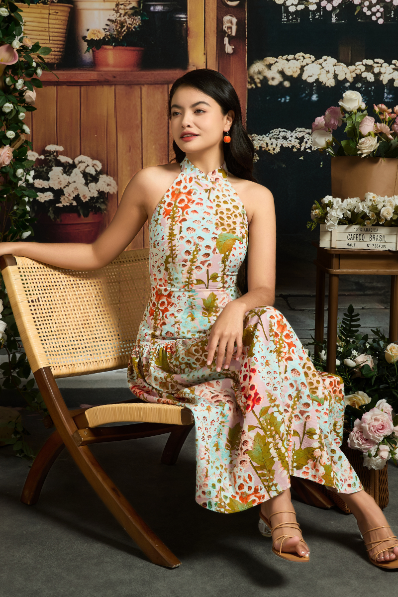 RUYI IN PETAL CASCADE