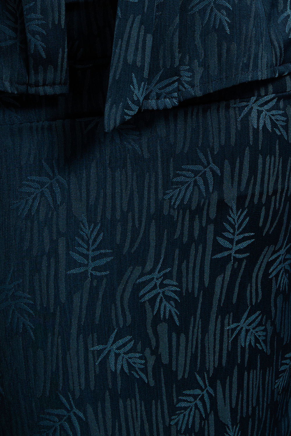 NYA CHIK TOP IN NAVY BAMBOO