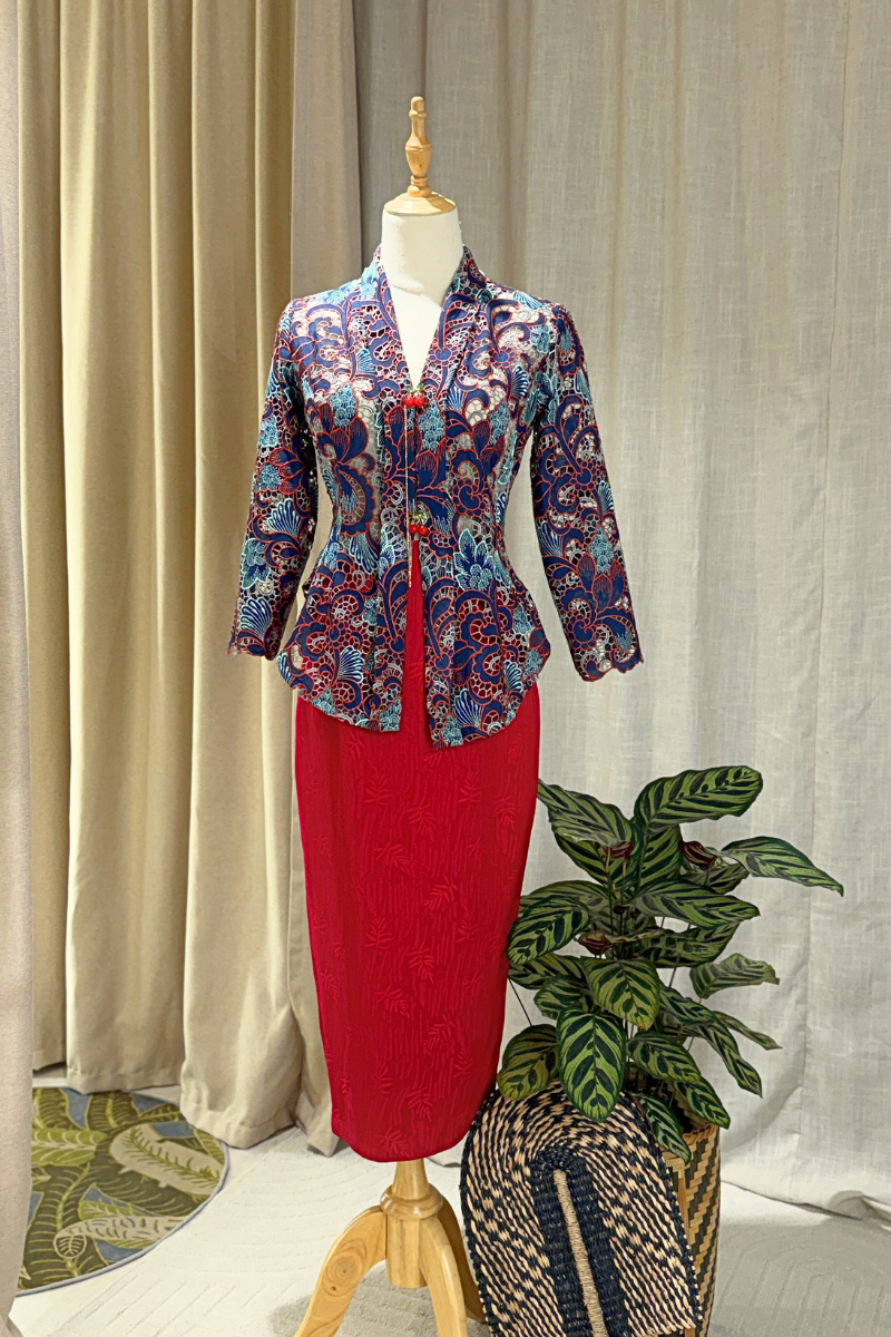 KEBAYA TOP IN MOONLIT OCEAN