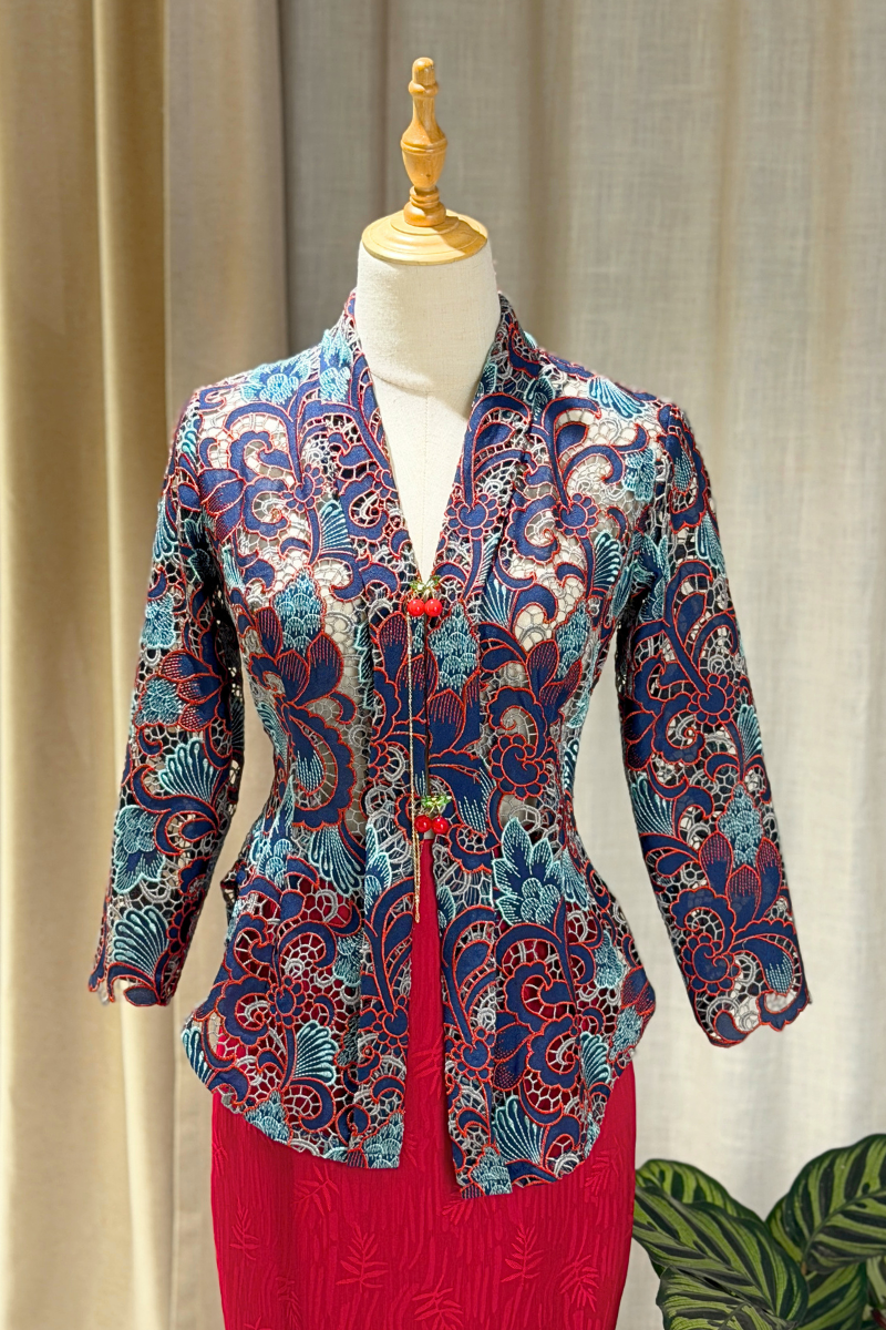 KEBAYA TOP IN MOONLIT OCEAN