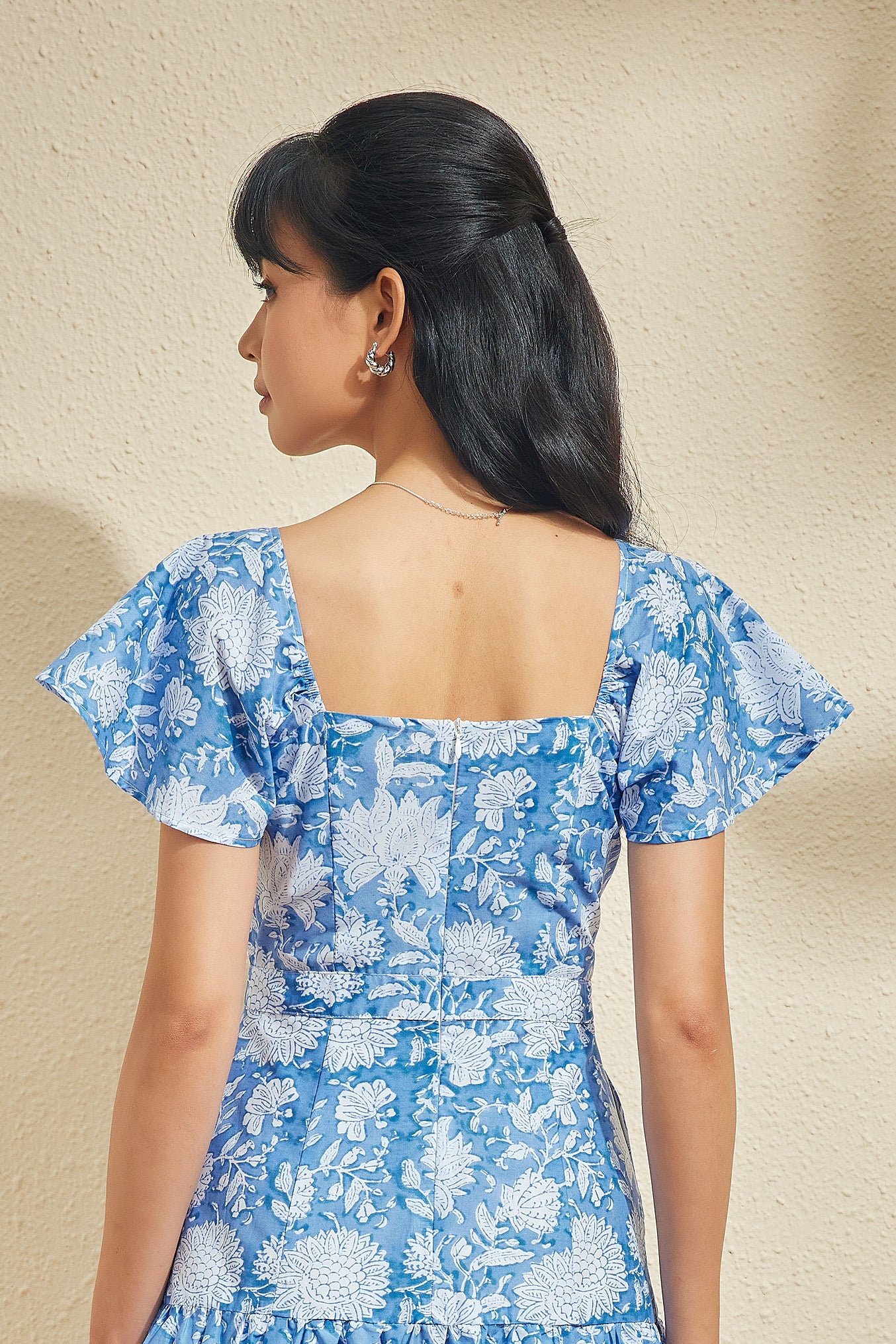 ALEAH IN PORCELAIN BLOSSOM