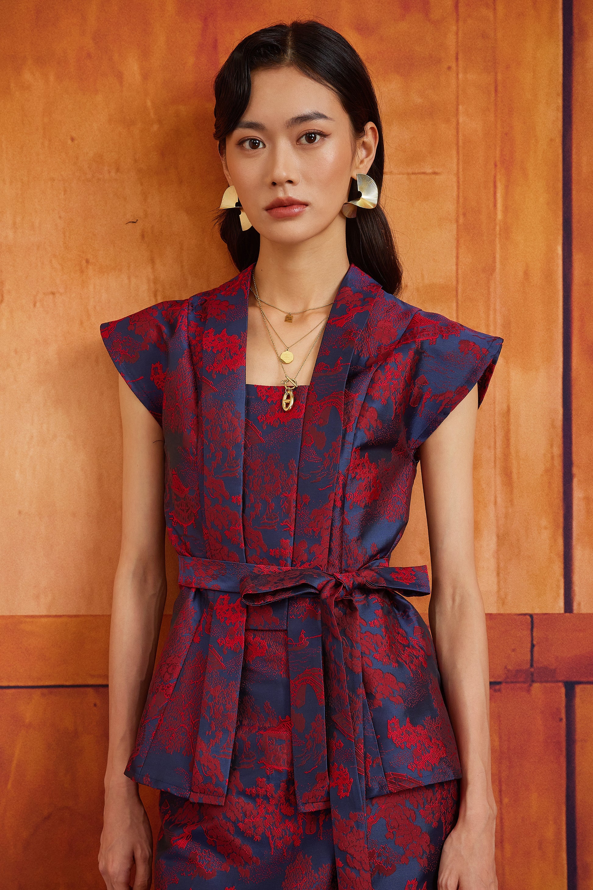 NYA CHIK TOP IN CRIMSON PAGODA