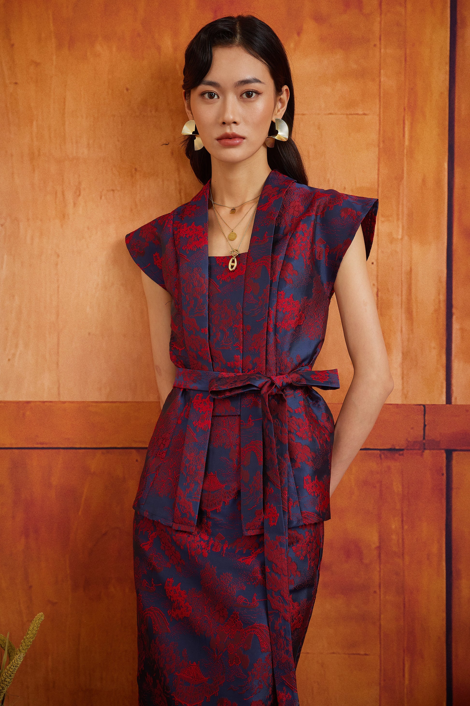 NYA CHIK TOP IN CRIMSON PAGODA