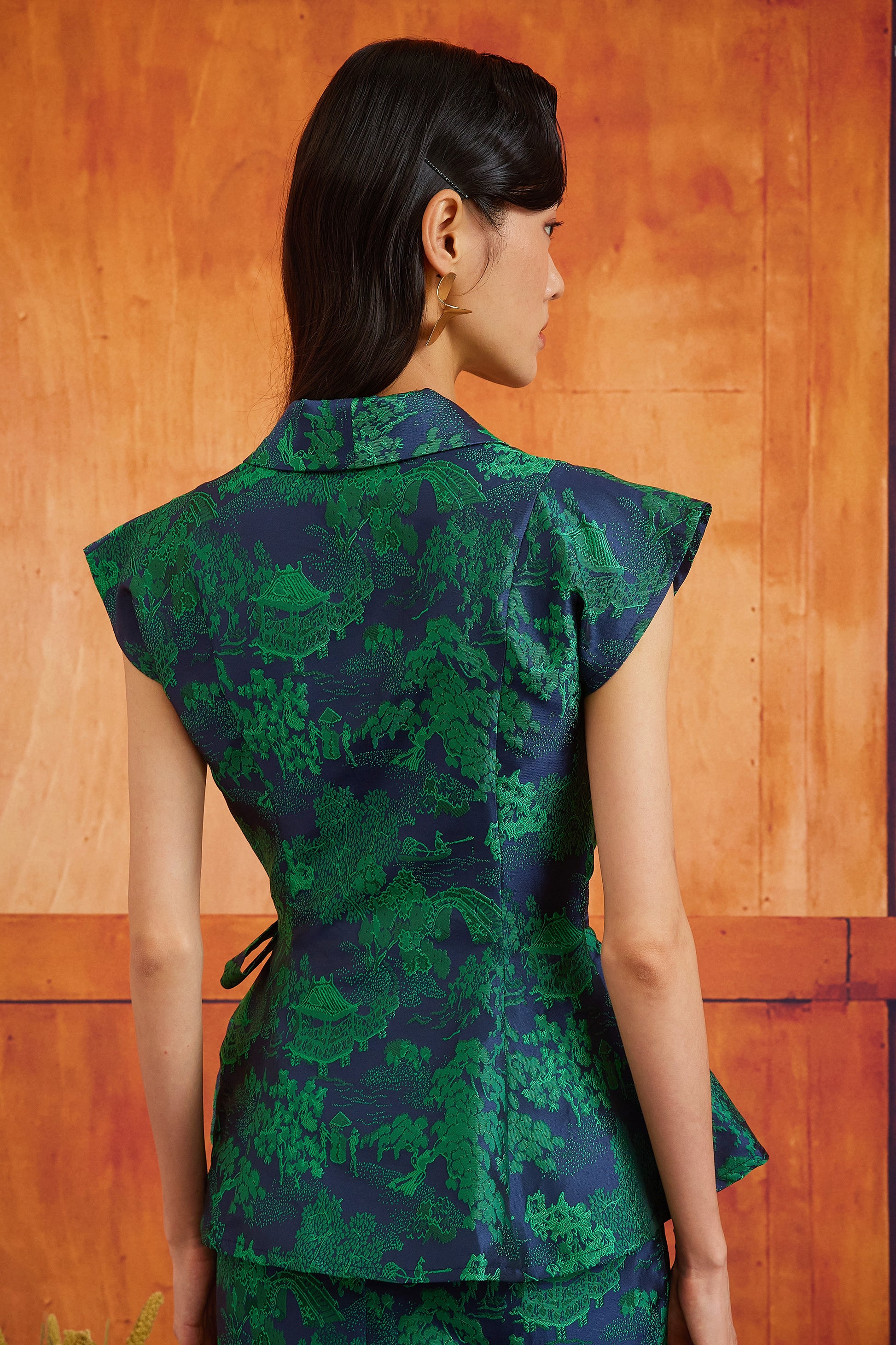 NYA CHIK TOP IN INDIGO WILLOW