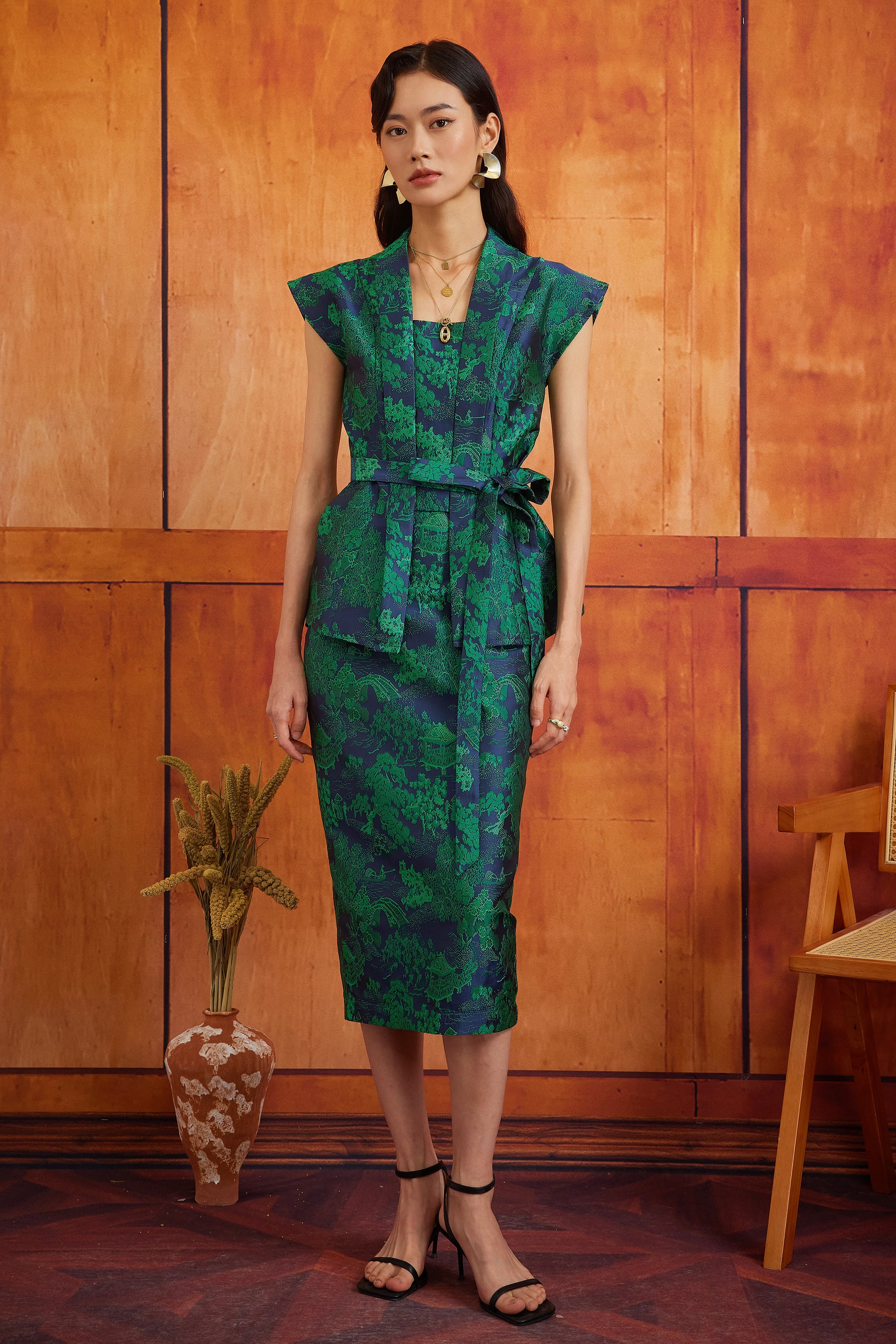 NYA CHIK TOP IN INDIGO WILLOW