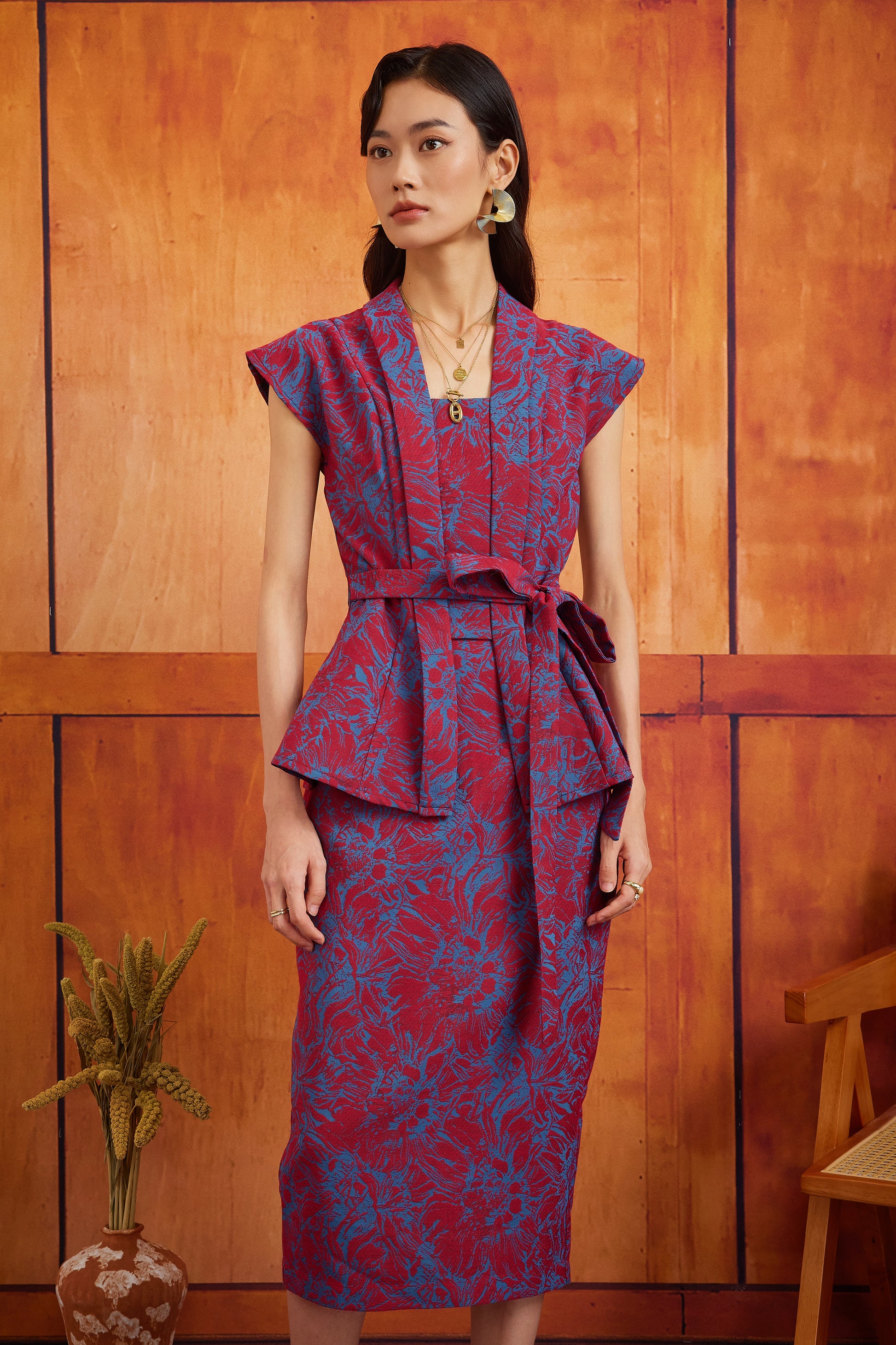 NYA CHIK TOP IN CRIMSON CLOVE