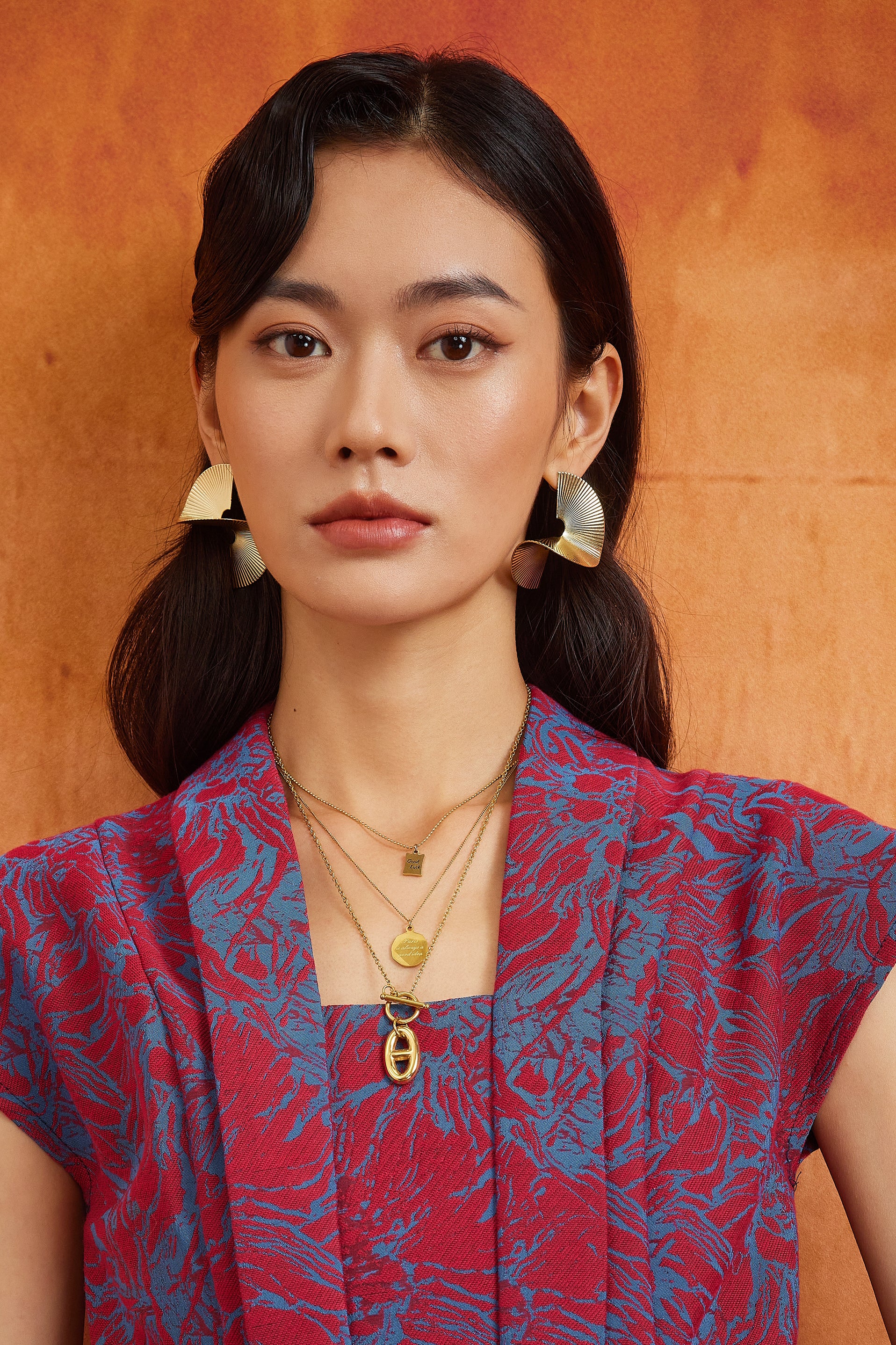 NYA CHIK TOP IN CRIMSON CLOVE