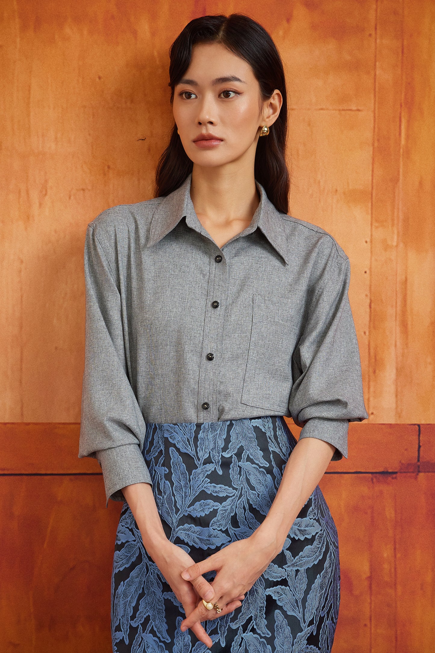 ESCAPE ARTIST SHIRT IN STEALTH GREY