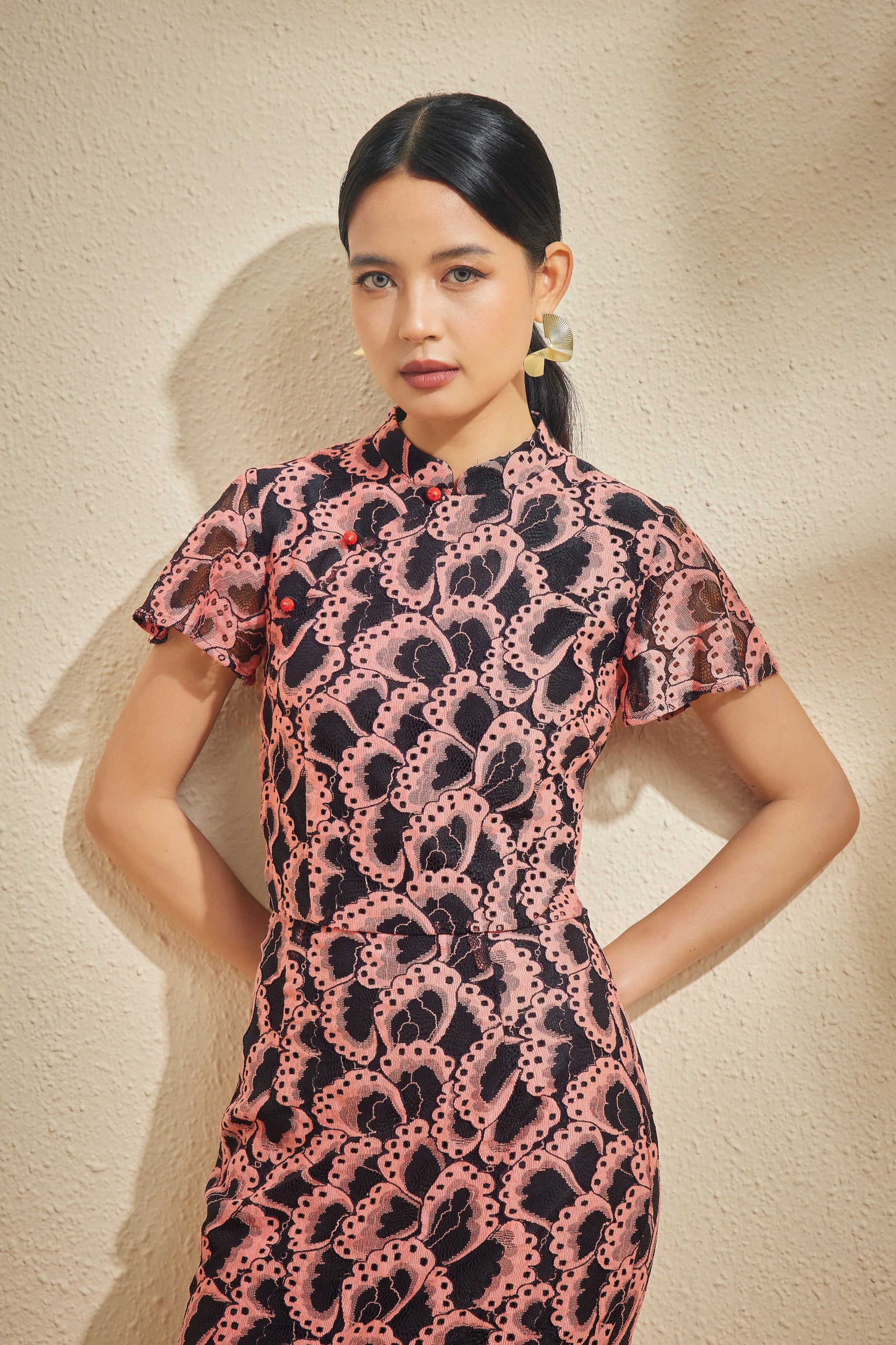 PINGYANG LACE TOP IN MIDNIGHT PETAL