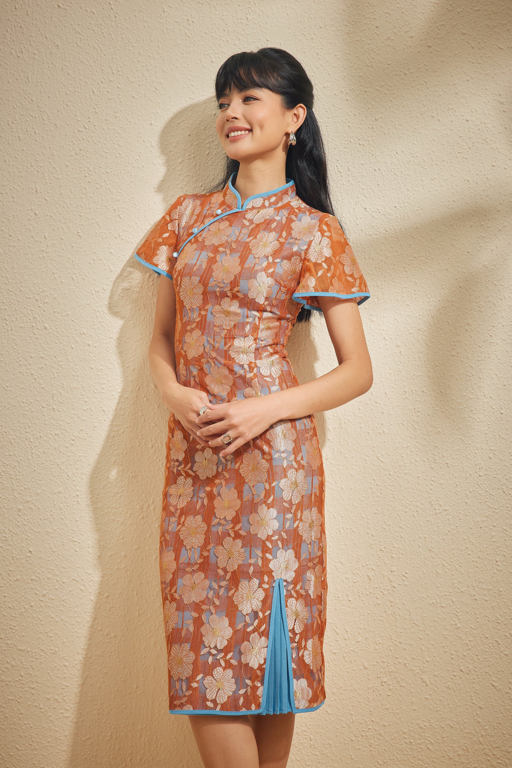 VINTAGE HSI SHIH IN EMBERS EDGE