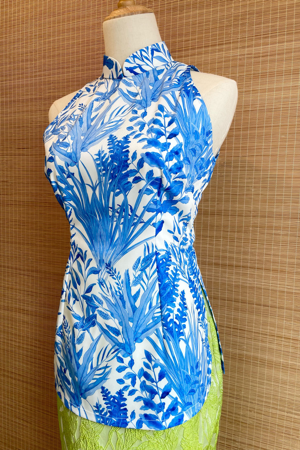 PREORDER: HALTER TOP IN  LUSH AZRAQ