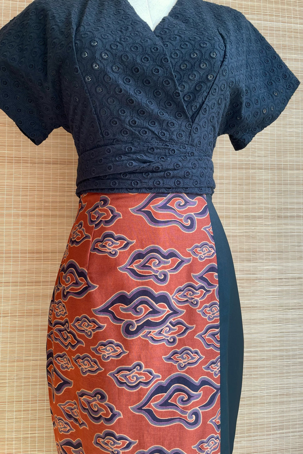 PRE-ORDER: NARI SKIRT IN MEGAMENDUNG