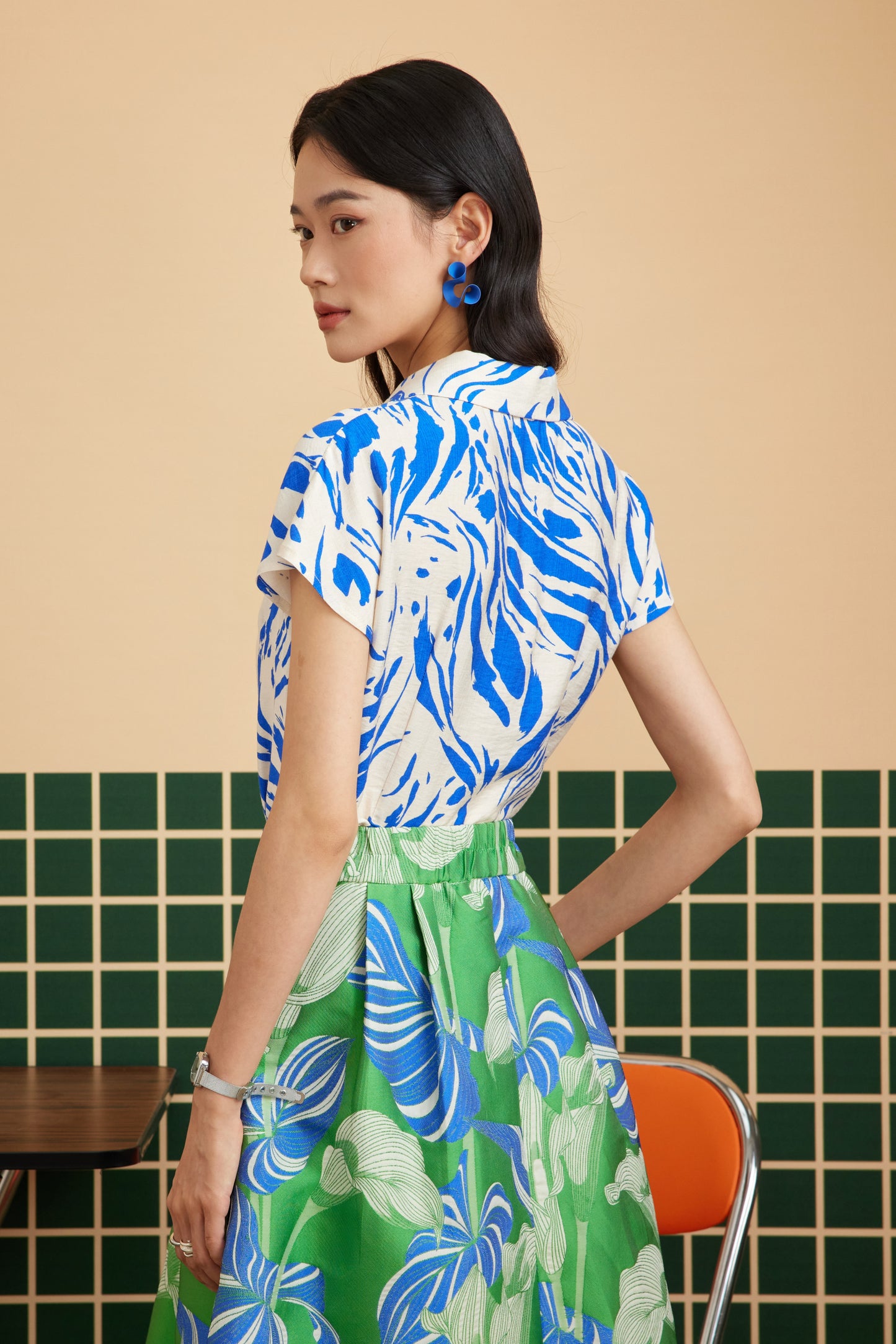 ROCKABILLY SHIRT IN ABSTRACT AZURE