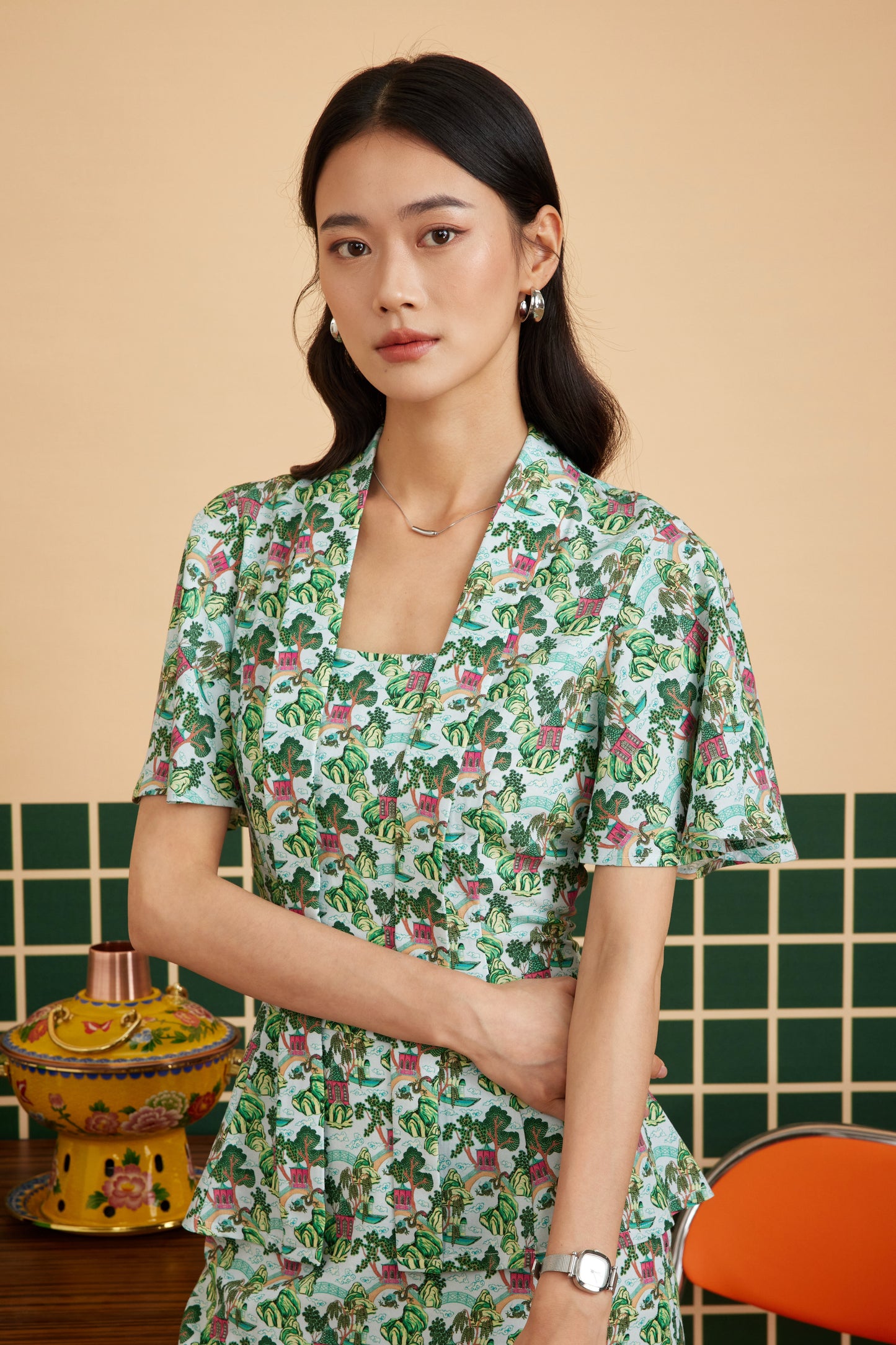 KEBAYA TOP IN CHINOISERIE GREEN