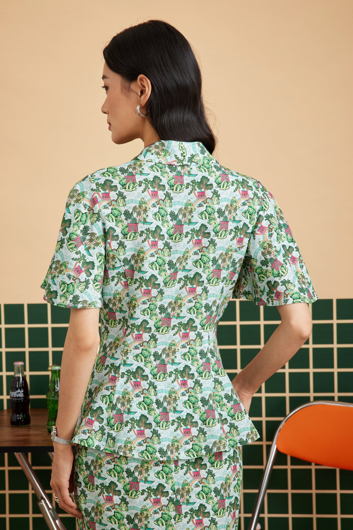 KEBAYA TOP IN CHINOISERIE GREEN