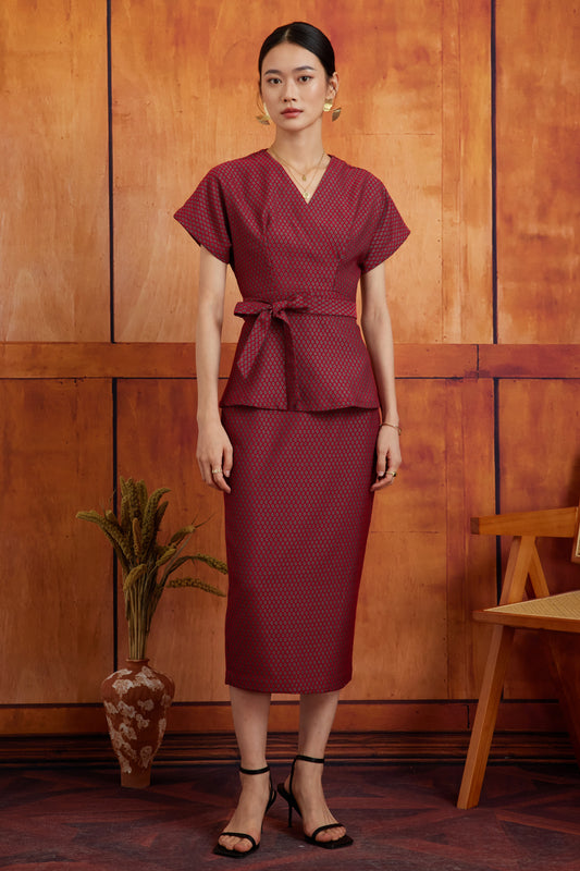 NARI SKIRT IN RUBY HONEYCOMB