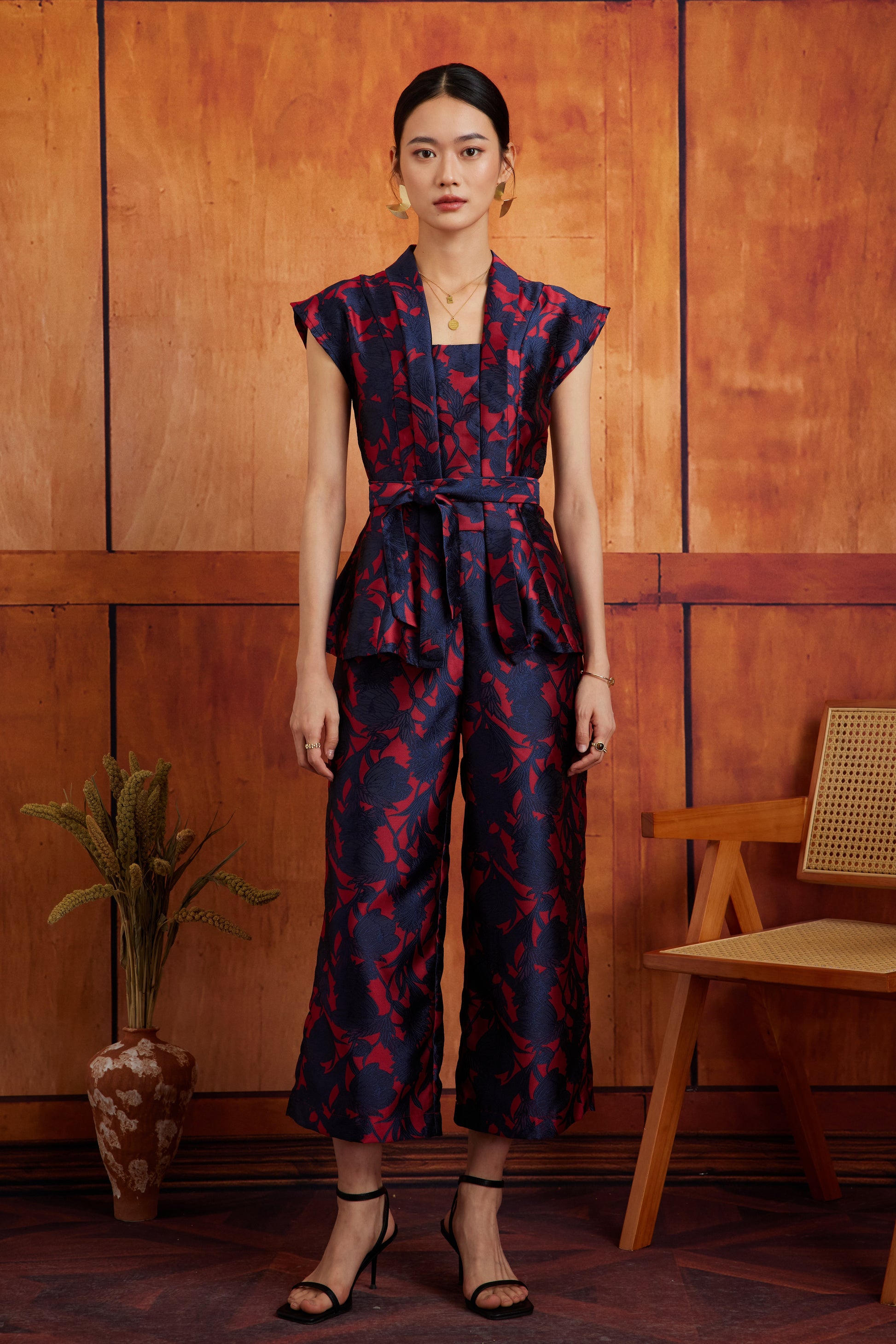 NYA CHIK TOP IN DARK POPPY