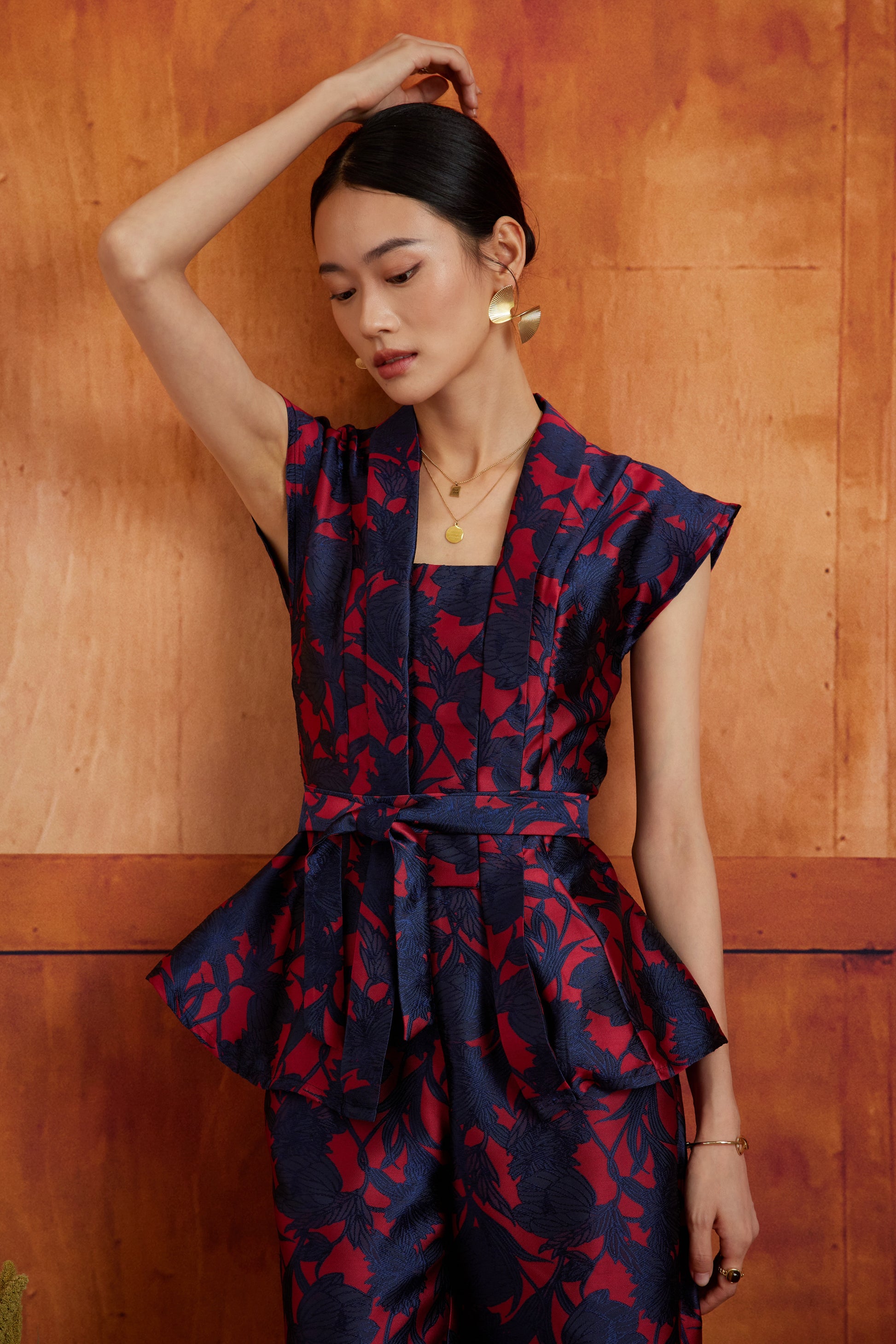 NYA CHIK TOP IN DARK POPPY