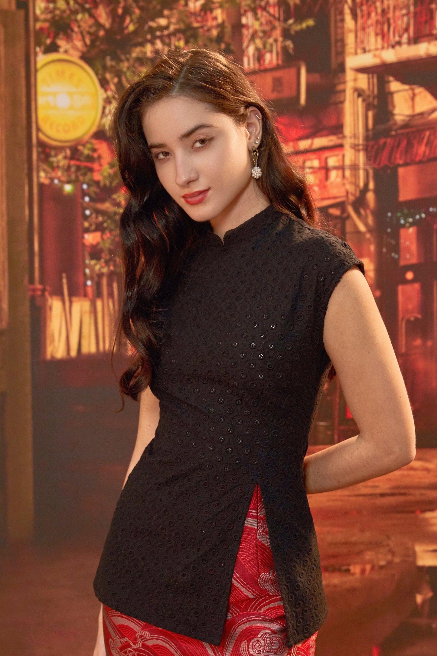 SOUTHERNER TOP IN AFTER DARK
