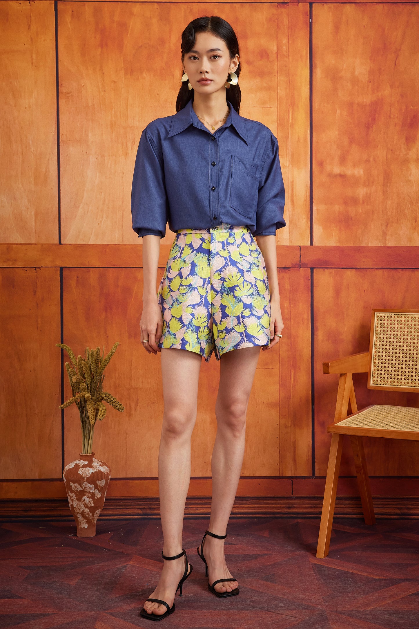 TAILORED SHORTS IN KALAMANSI