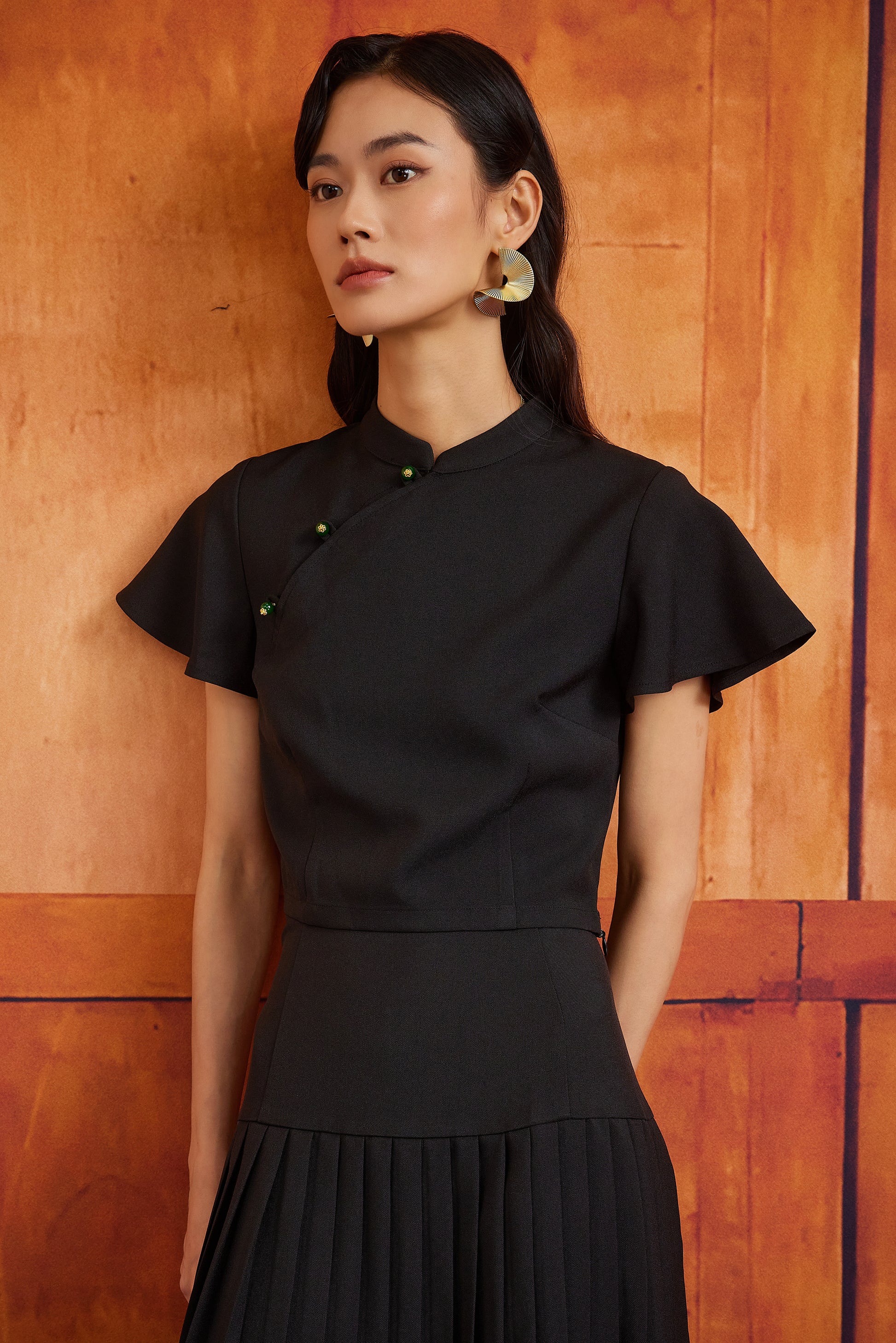 PINGYANG TOP IN EBONY